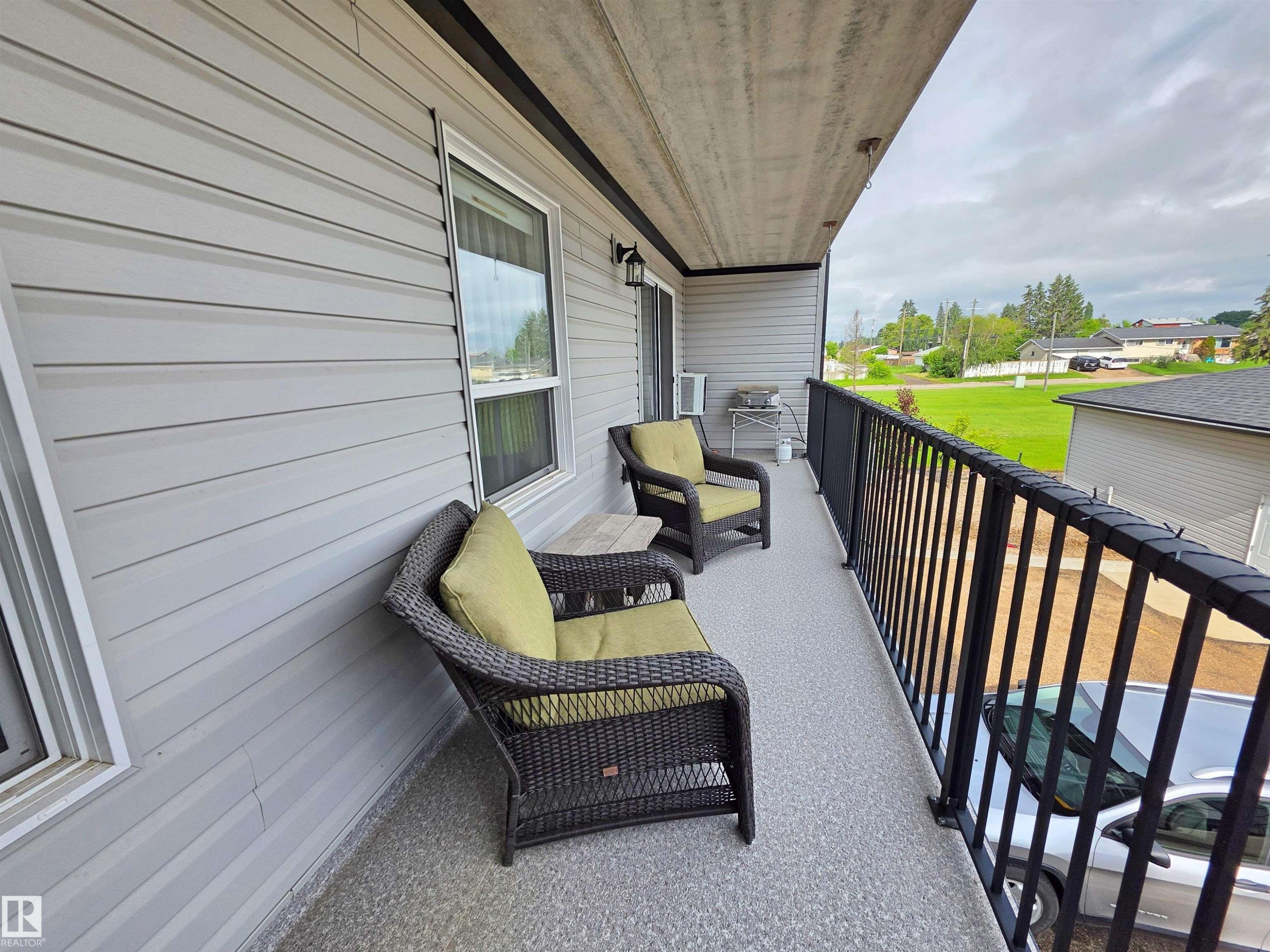 205 4614A Lakeshore Drive, St. Paul Town, AB