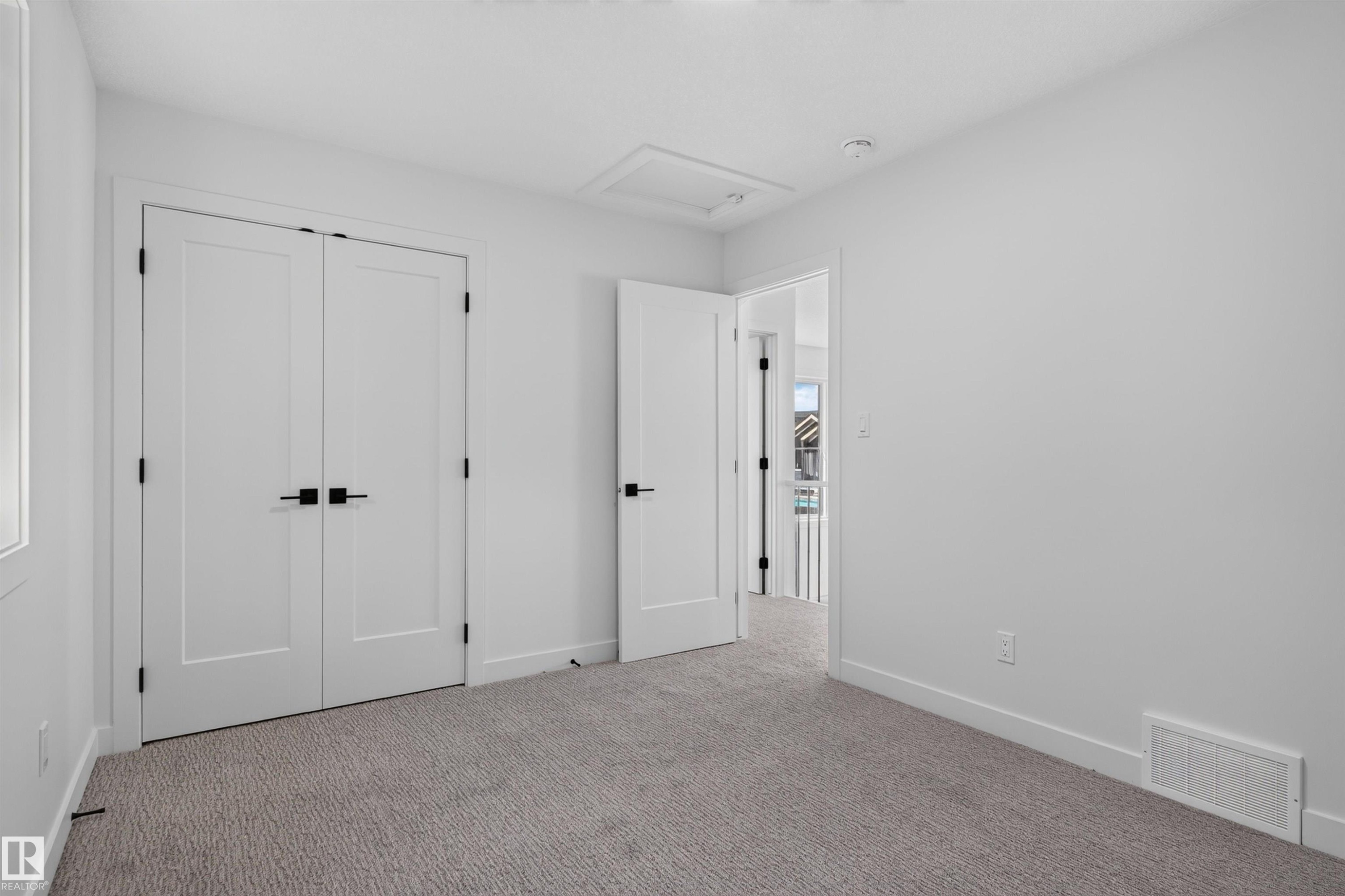 1866 Eaton Wynd, Edmonton, AB