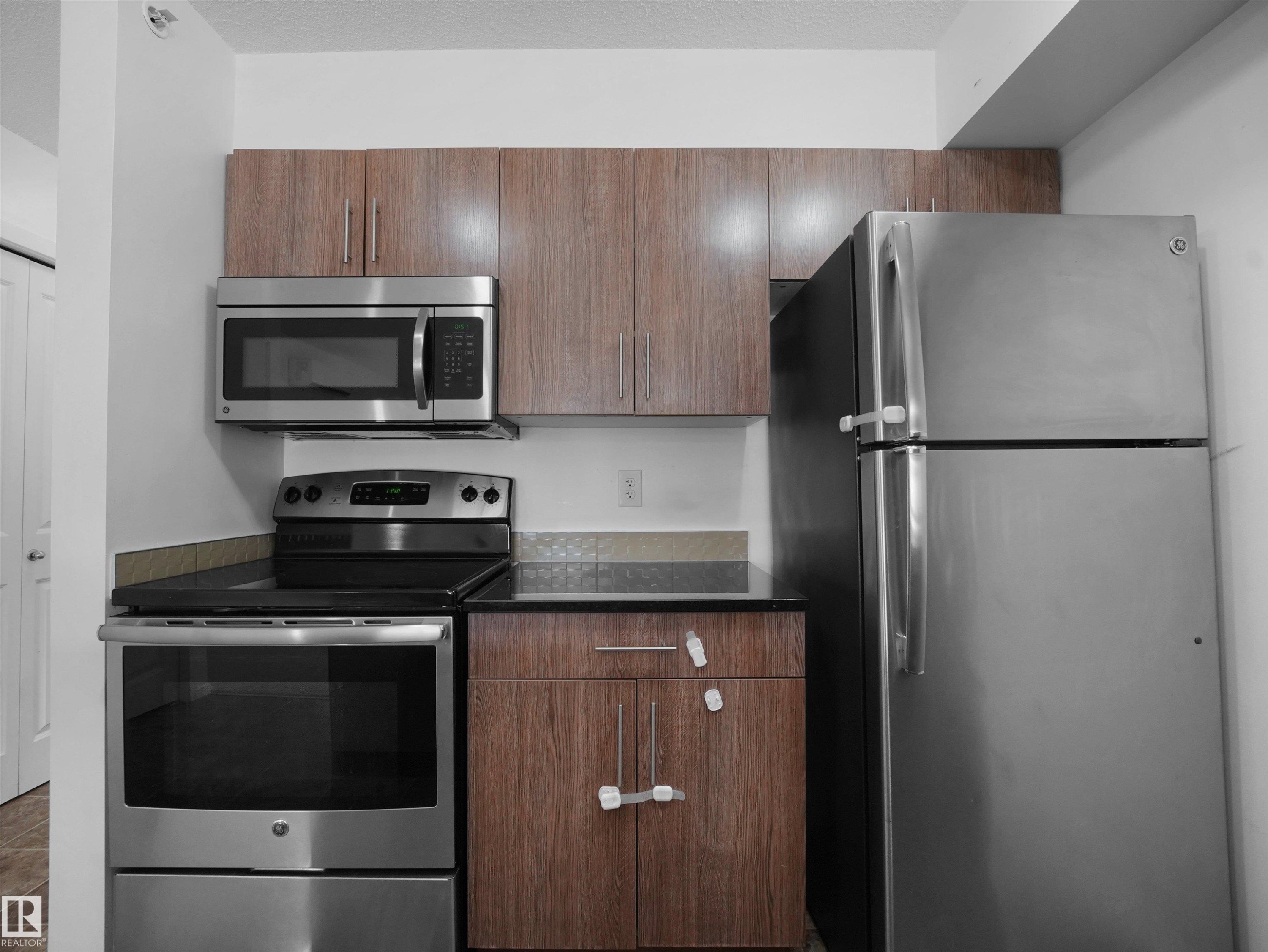 410 18122 77 Street, Edmonton, AB