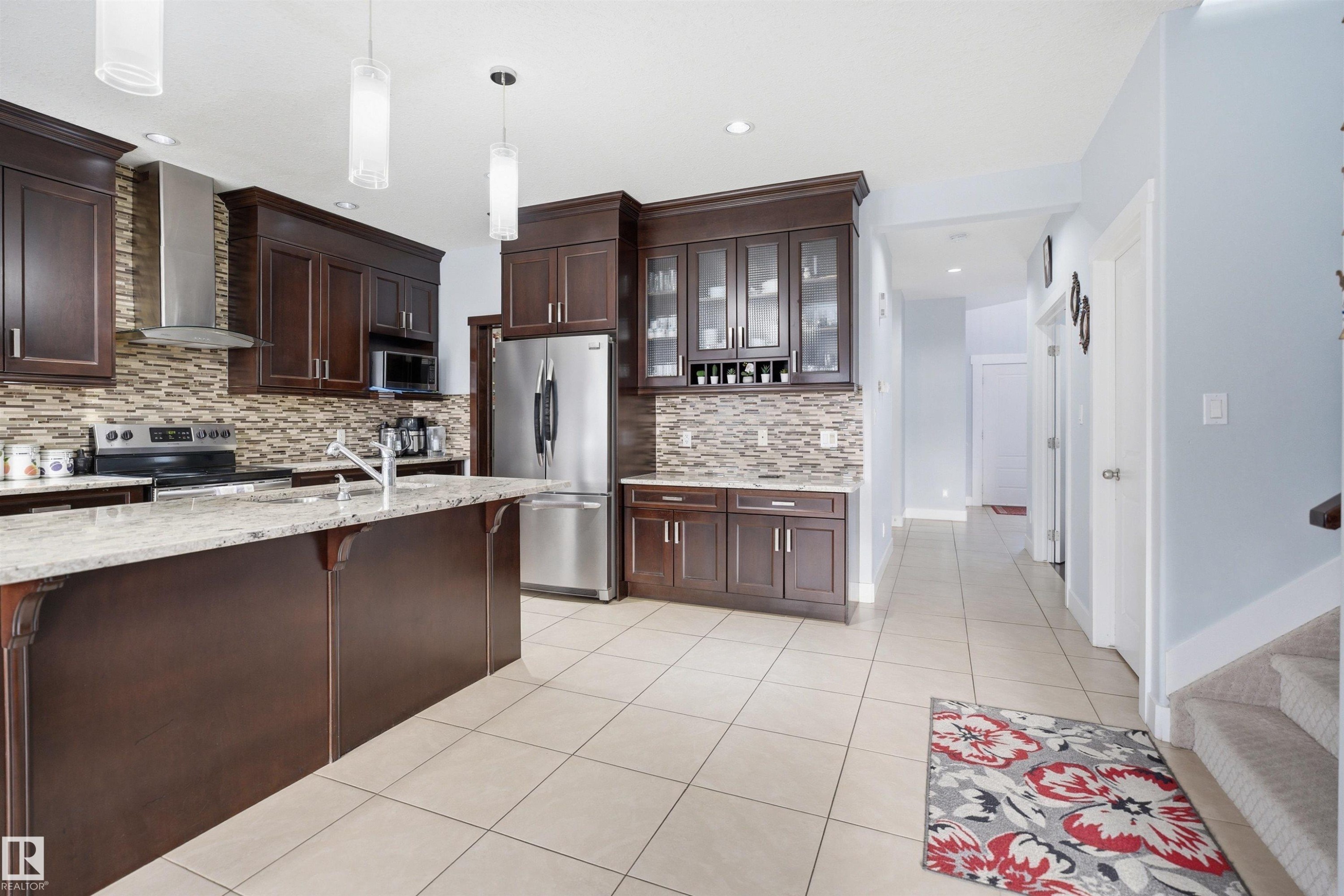 6014 60 Street, Beaumont, AB - Indoor Photo Showing Kitchen With Stainless Steel Kitchen With Upgraded Kitchen
