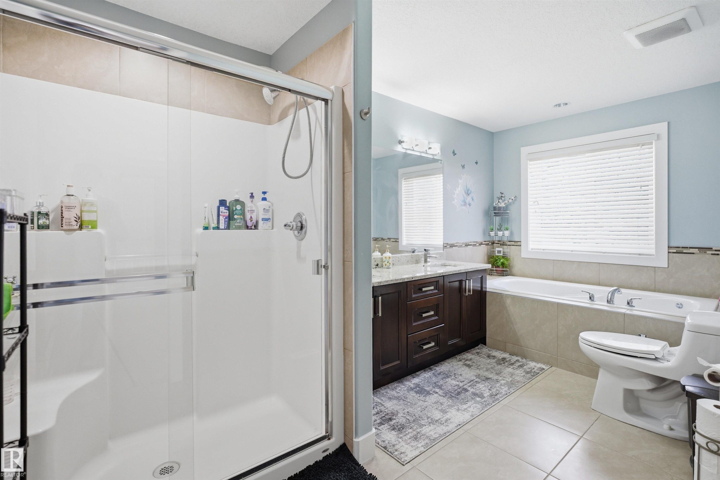 6014 60 Street, Beaumont, AB - Indoor Photo Showing Bathroom