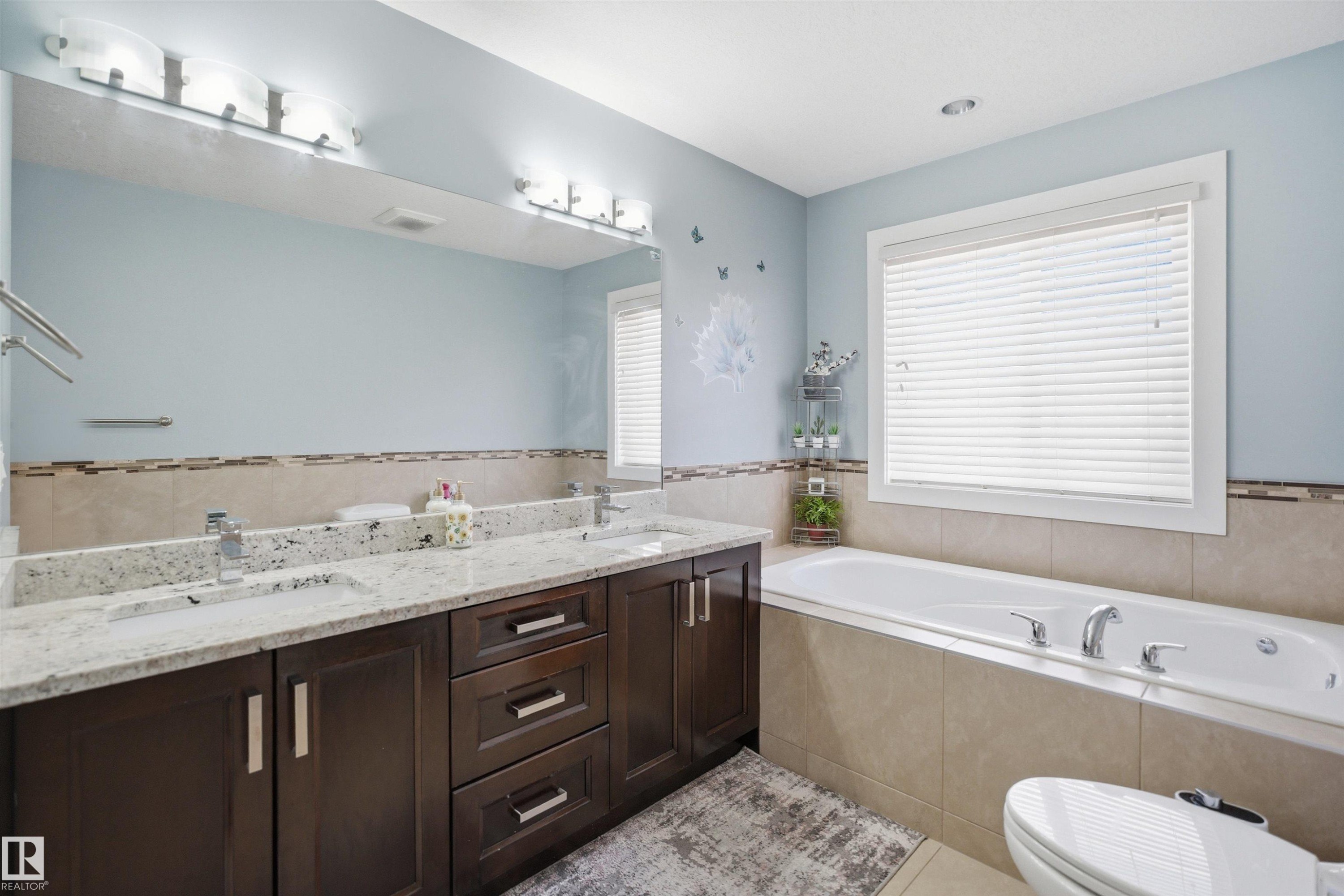 6014 60 Street, Beaumont, AB - Indoor Photo Showing Bathroom