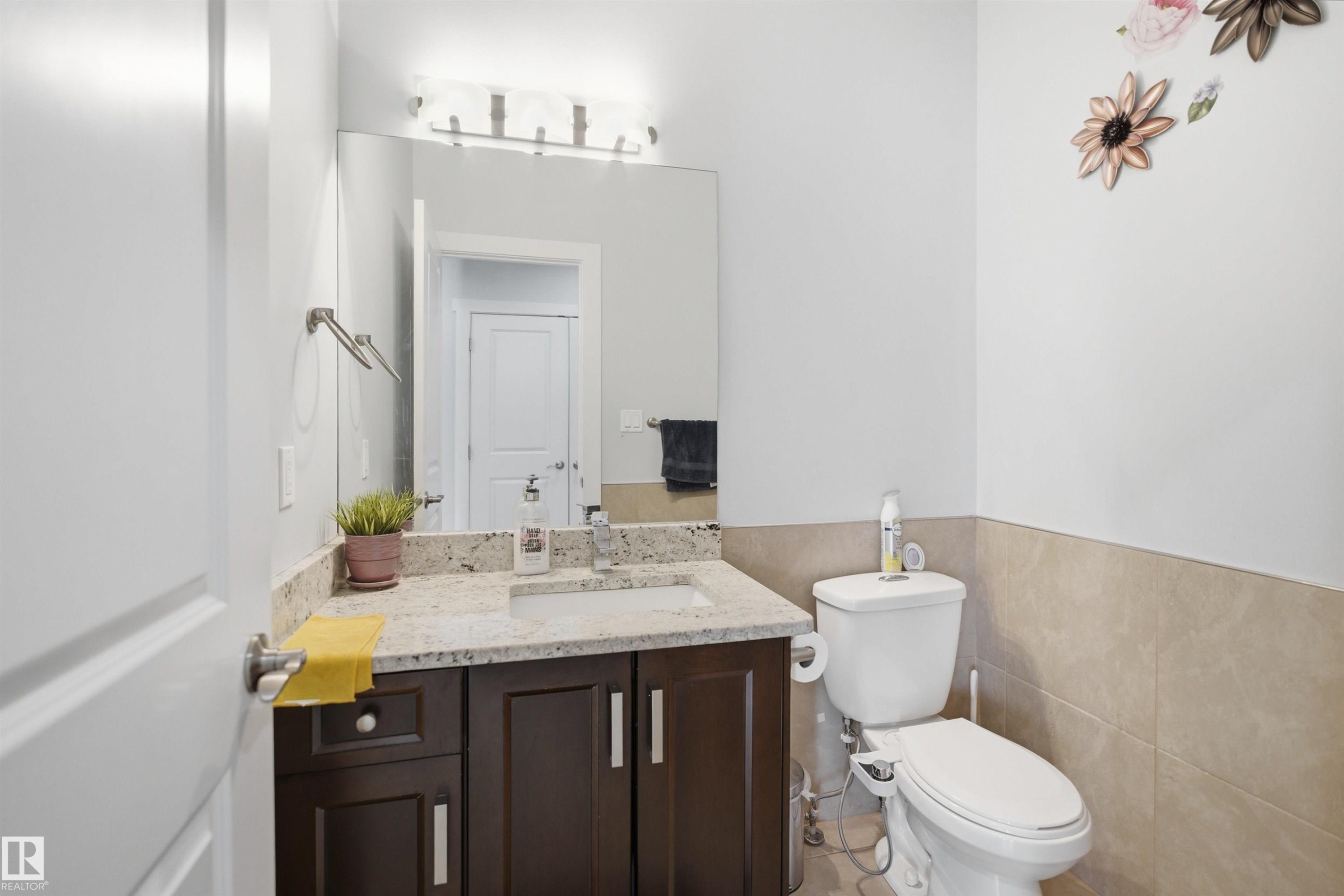 6014 60 Street, Beaumont, AB - Indoor Photo Showing Bathroom