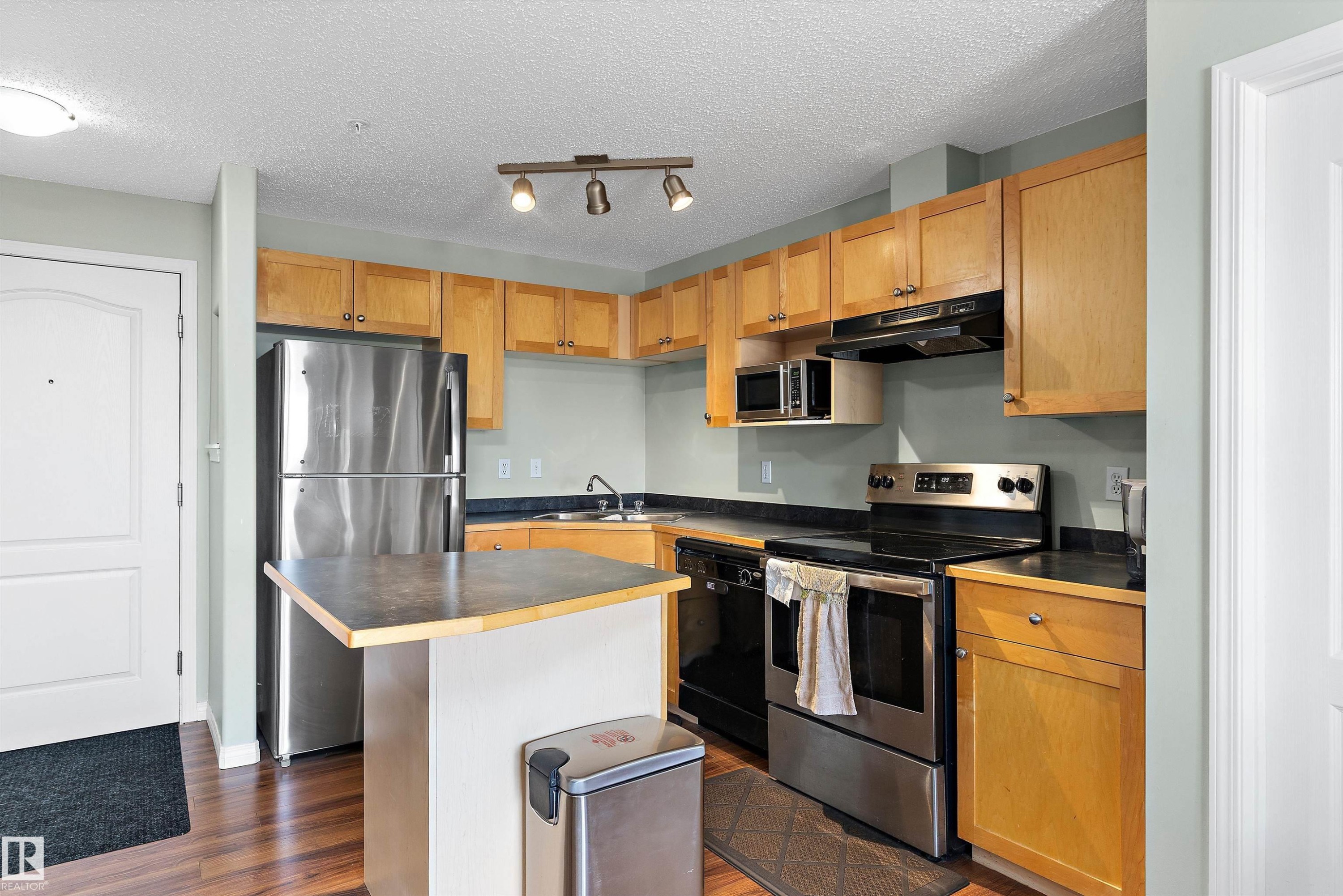 305 151 Edwards Drive, Edmonton, AB