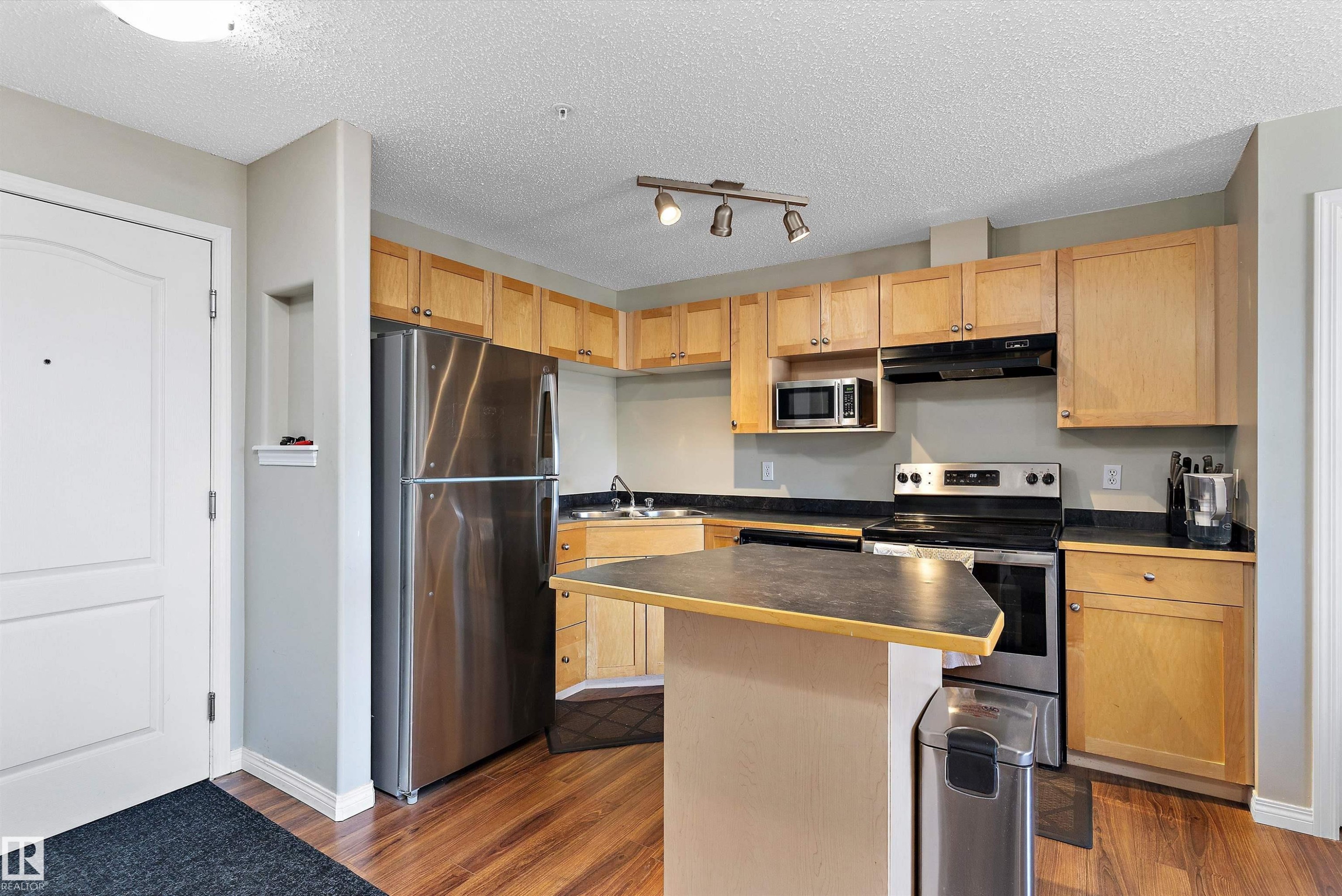 305 151 Edwards Drive, Edmonton, AB