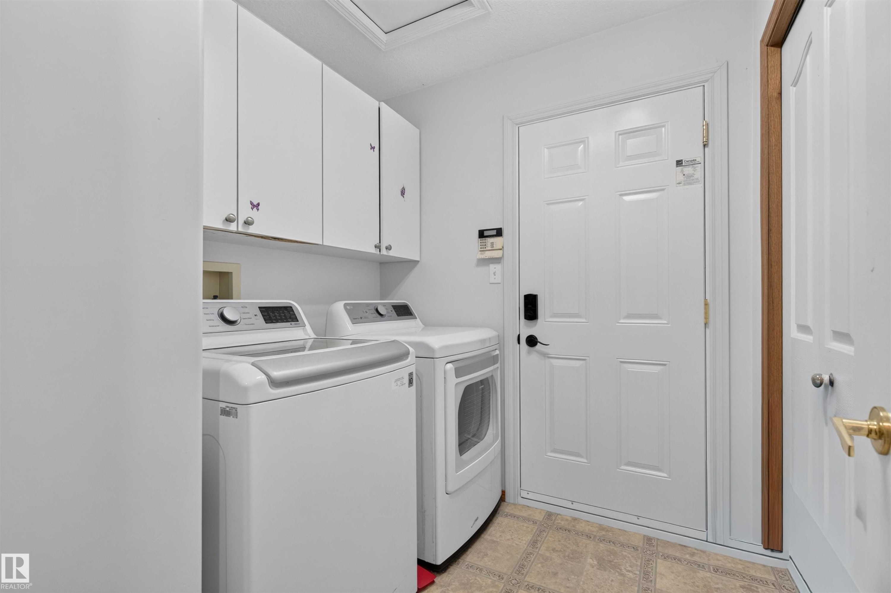 6000 54 Avenue, Camrose, AB - Indoor Photo Showing Laundry Room
