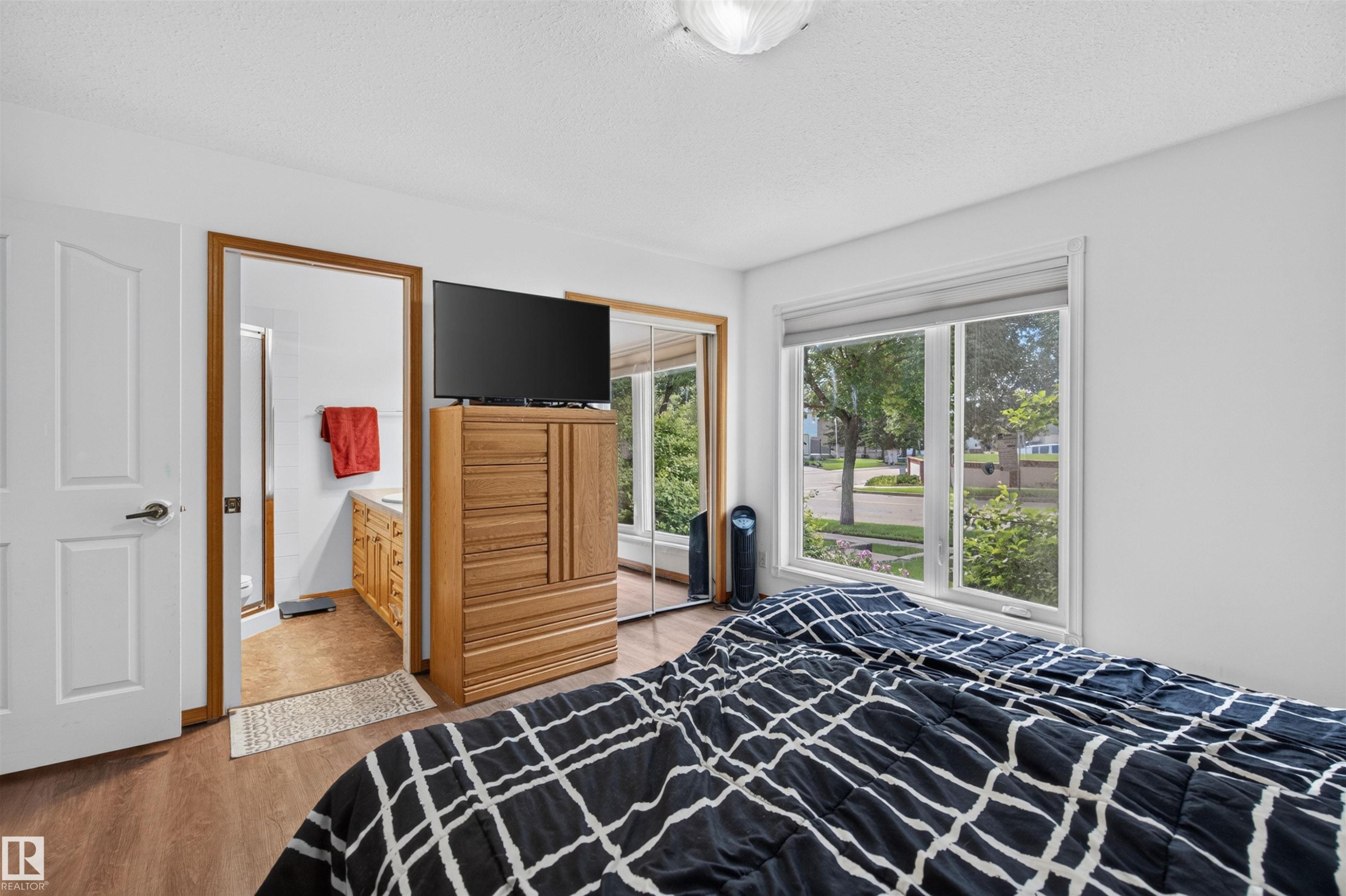 6000 54 Avenue, Camrose, AB - Indoor Photo Showing Bedroom