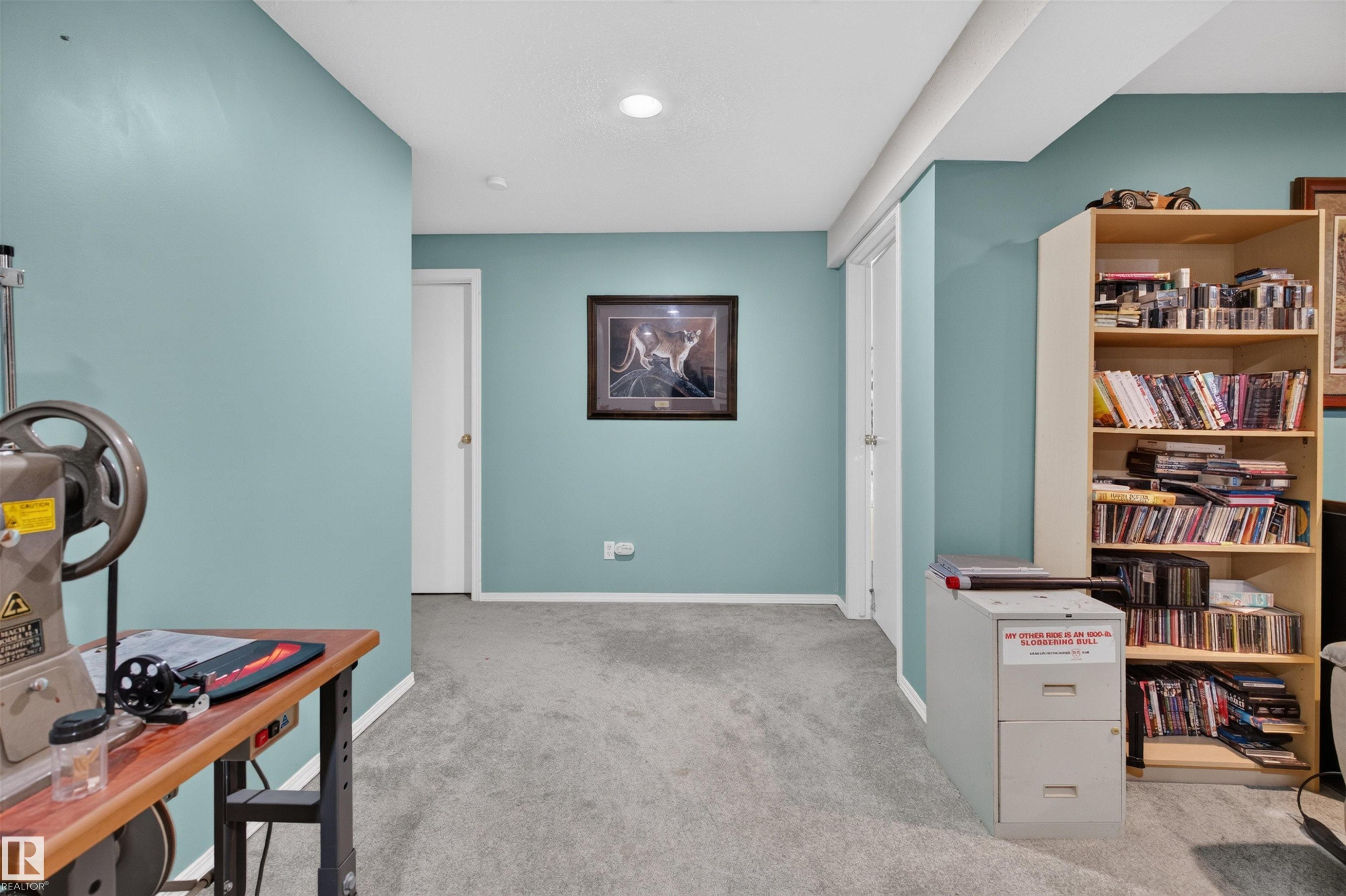 6000 54 Avenue, Camrose, AB - Indoor