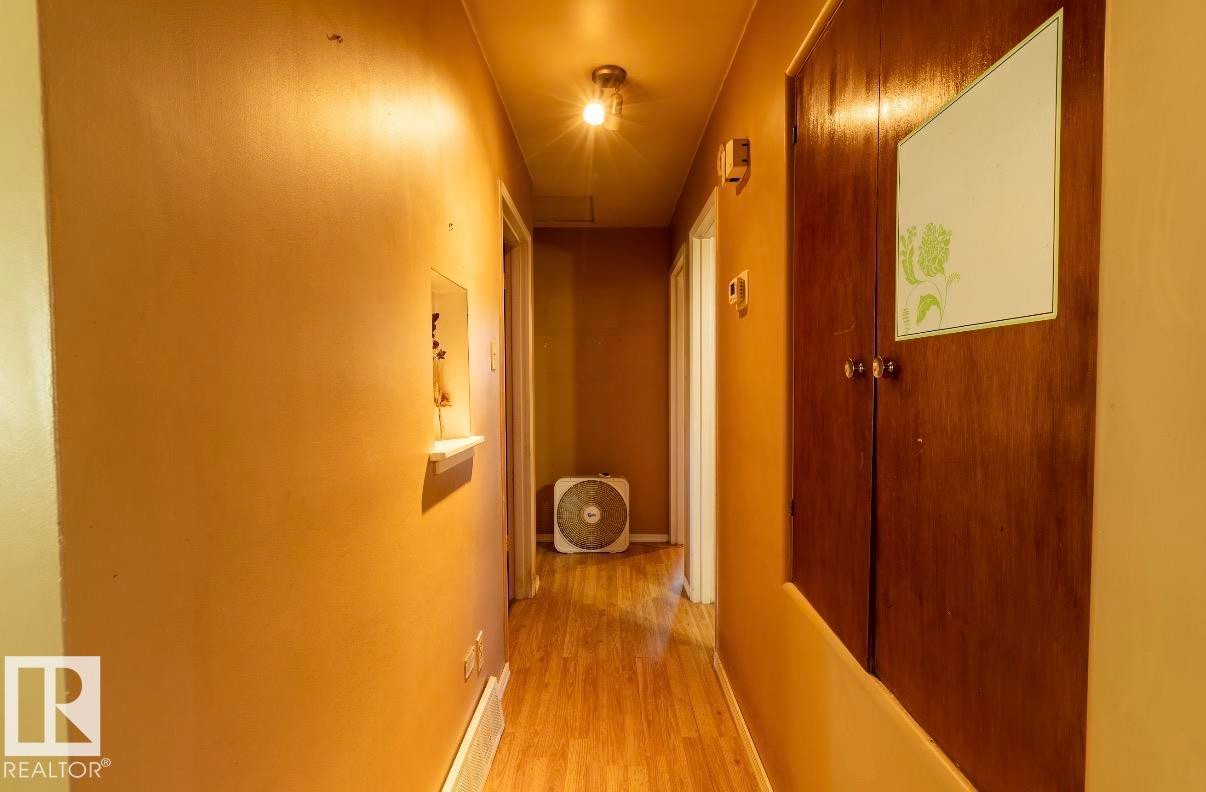 Corridor - 8719 67 Avenue Nw, Edmonton, AB - Indoor Photo Showing Other Room