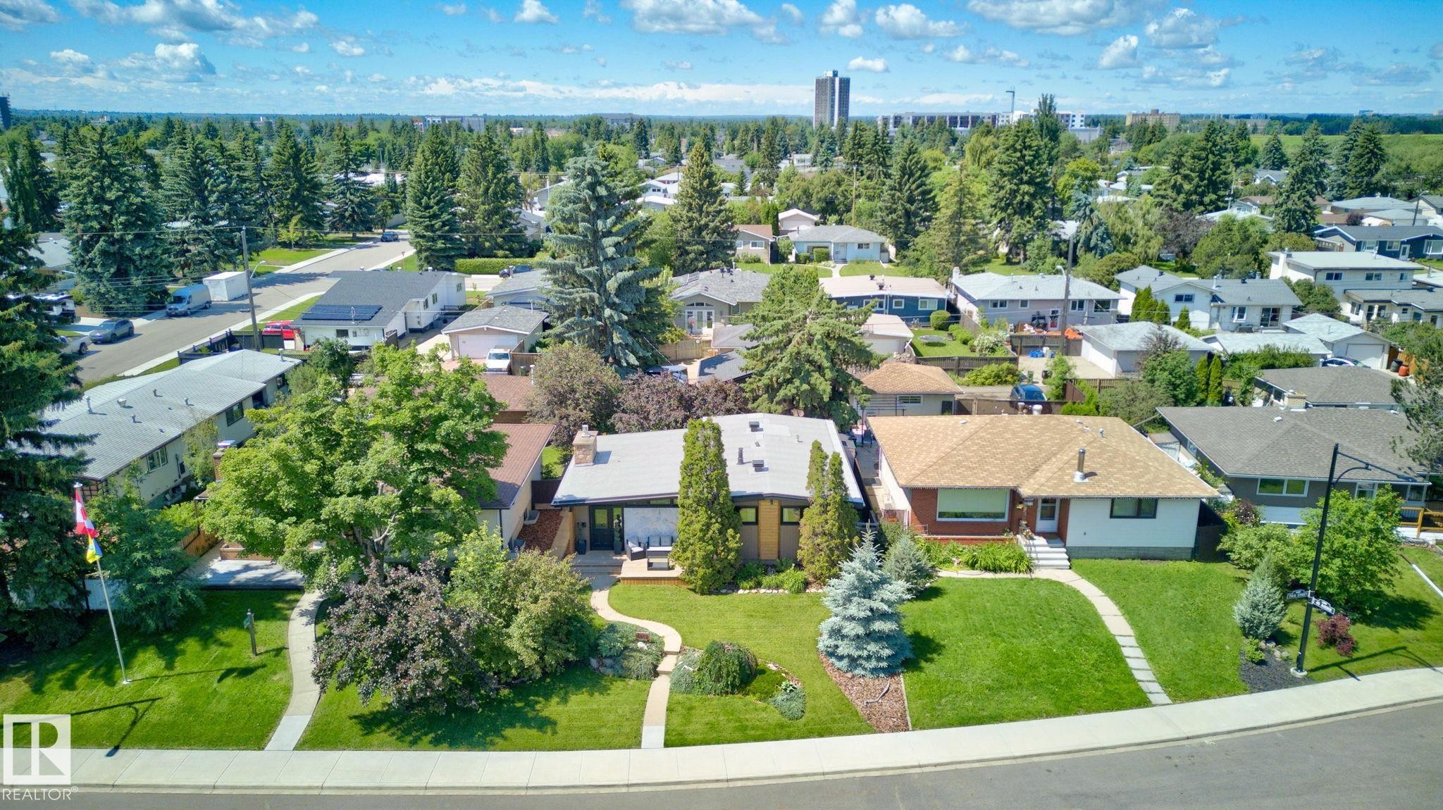 4812 114A Street, Edmonton, AB
