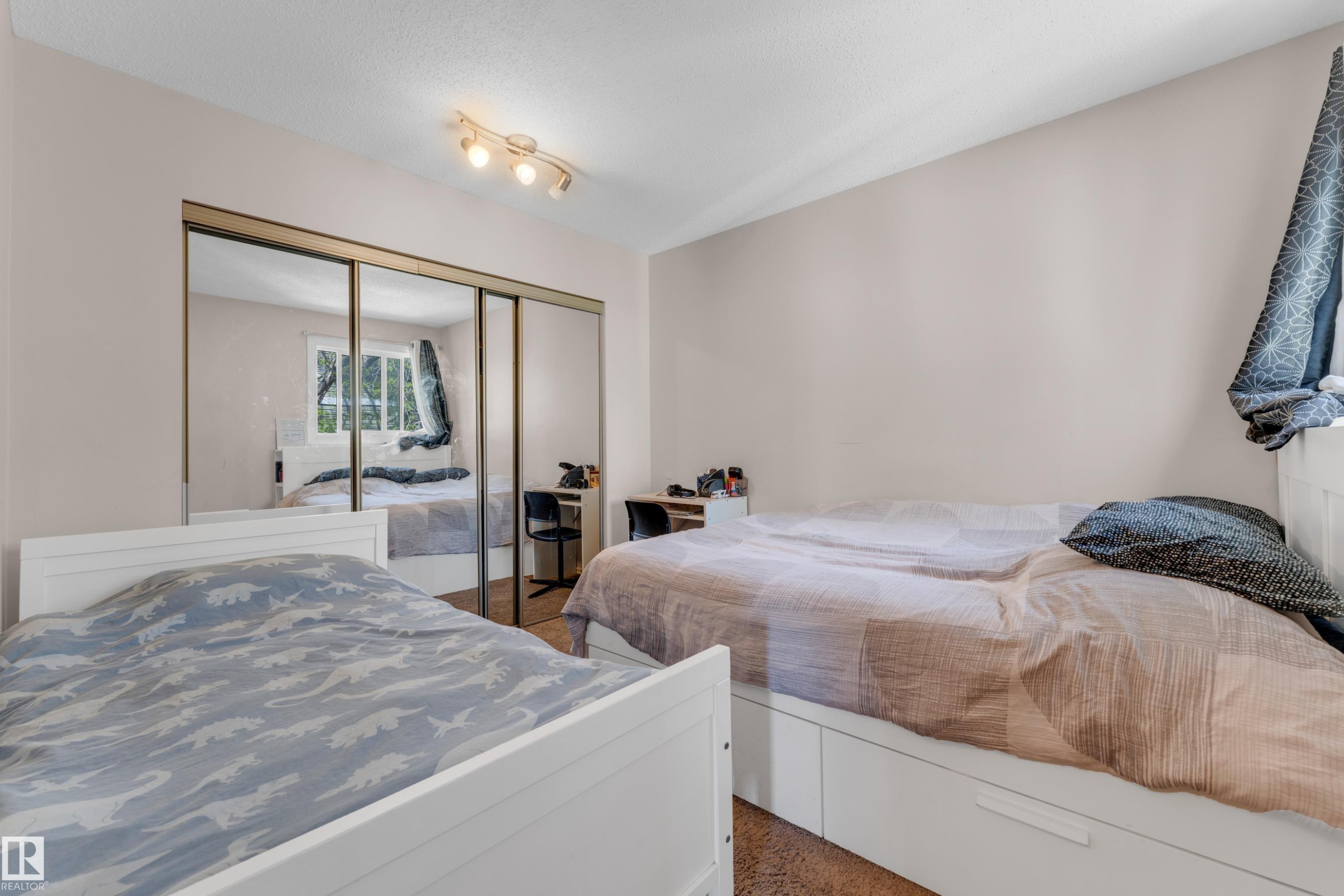 45 1820 56 Street, Edmonton, AB - Indoor Photo Showing Bedroom