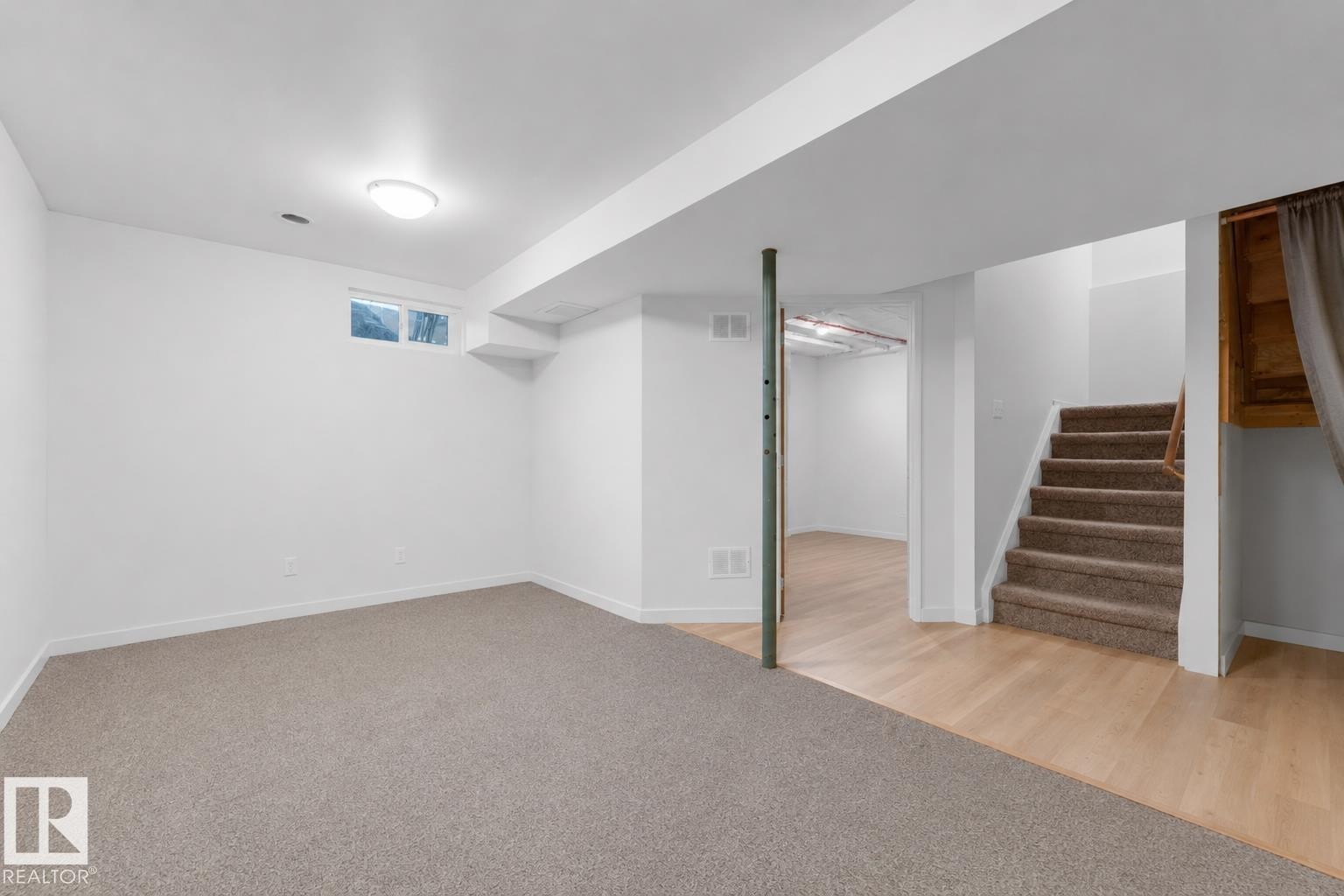 45 1820 56 Street, Edmonton, AB - Indoor