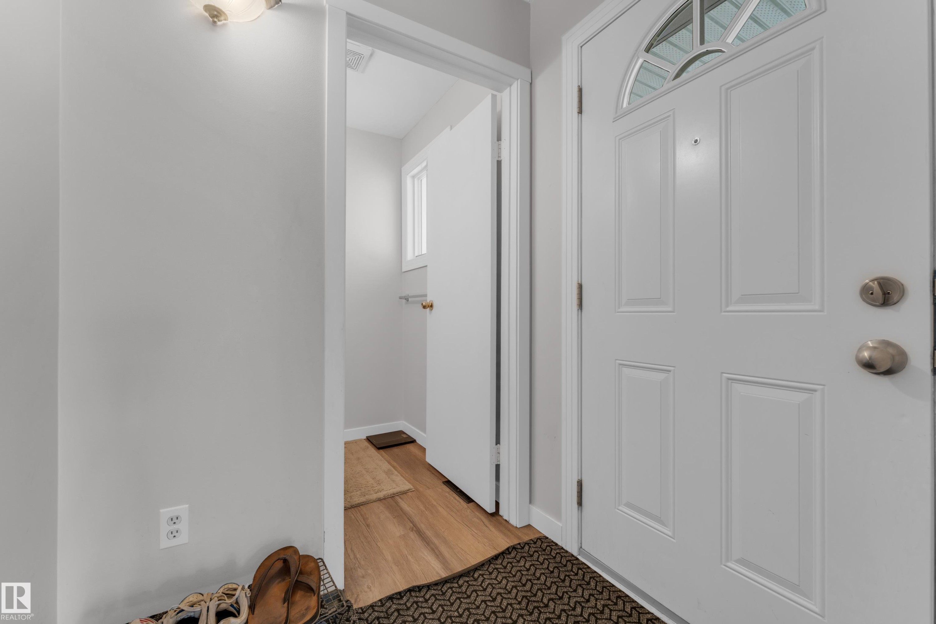 45 1820 56 Street, Edmonton, AB - Indoor Photo Showing Other Room