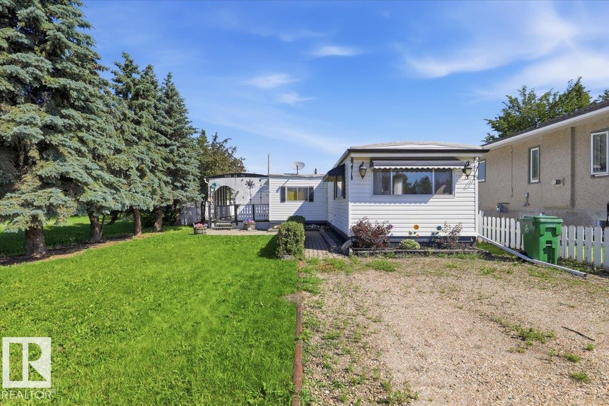 5108 44Ave, Calmar, AB