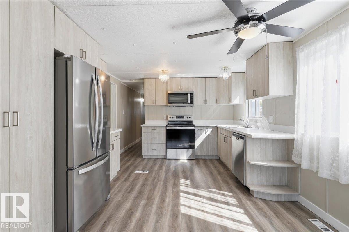 5108 44Ave, Calmar, AB