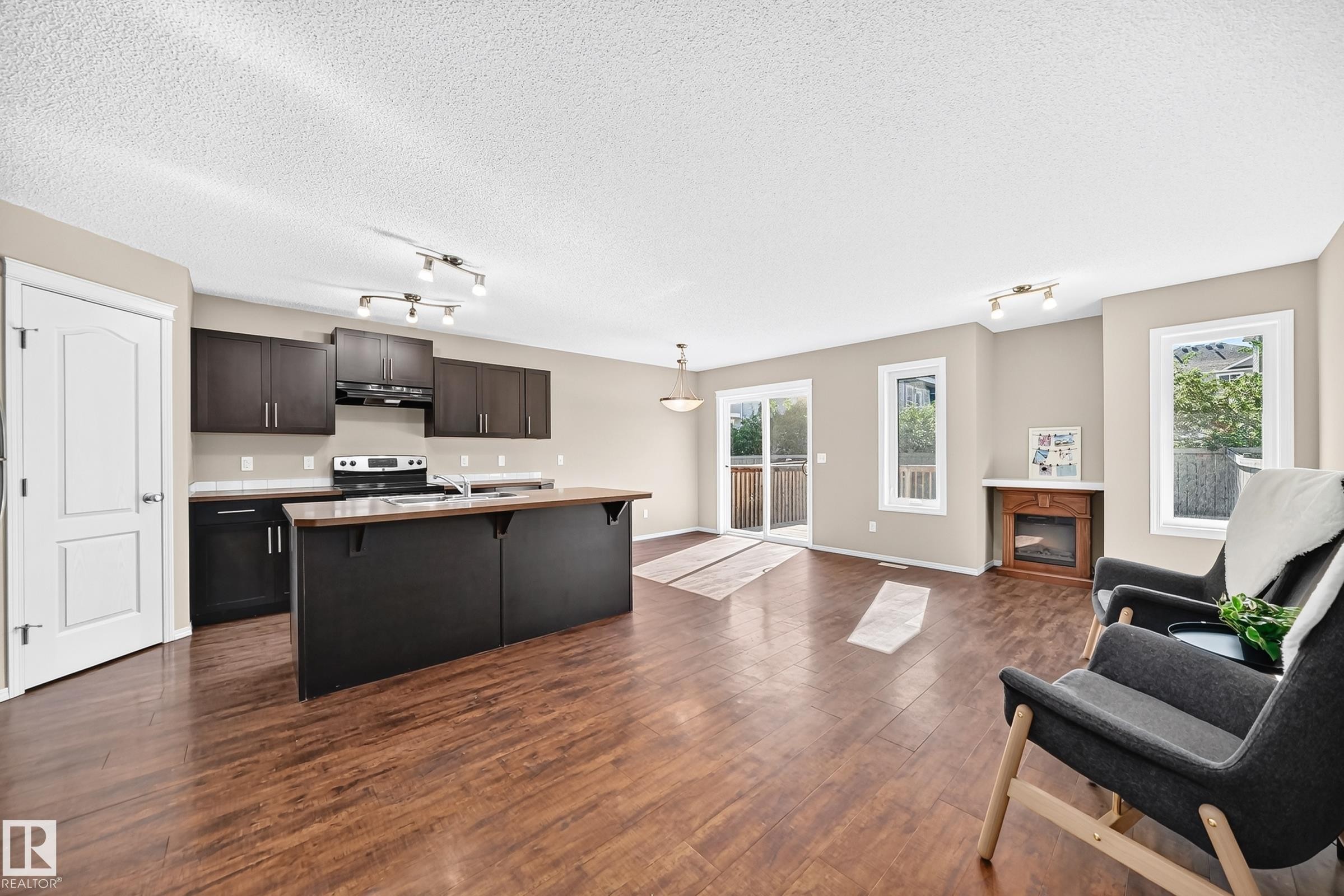 1806 Rutherford Road Sw, Edmonton, AB - Indoor