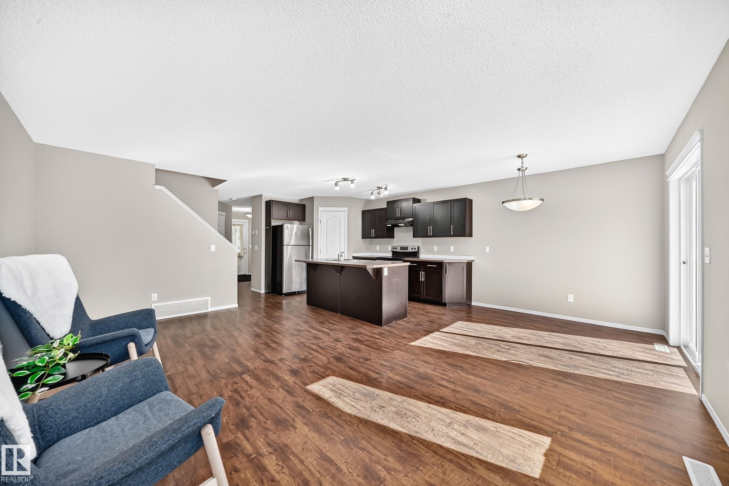 1806 Rutherford Road Sw, Edmonton, AB - Indoor