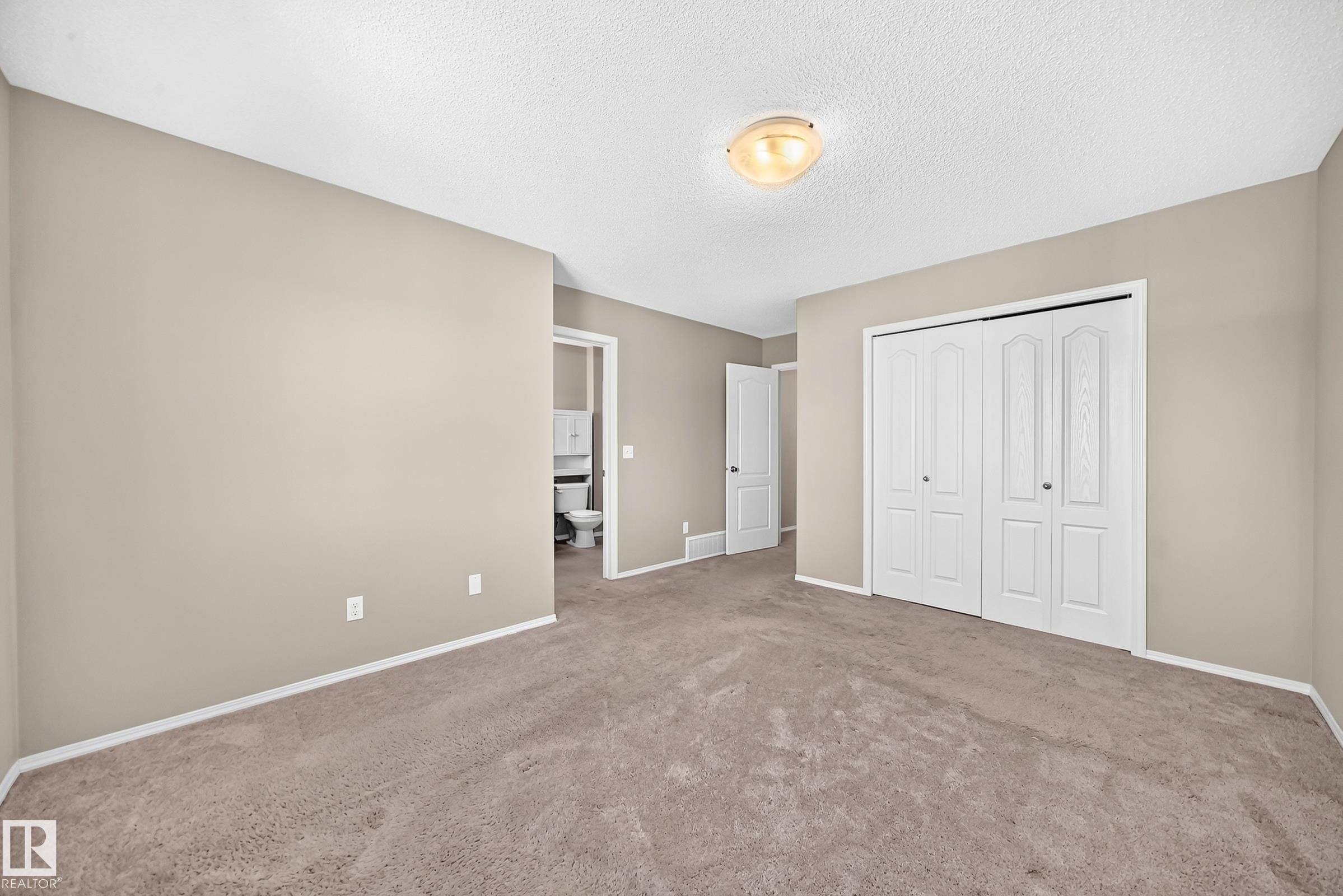 1806 Rutherford Road Sw, Edmonton, AB - Indoor Photo Showing Other Room