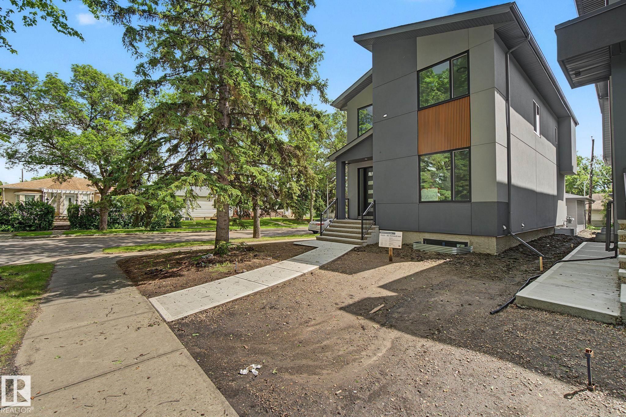 7603 92 Avenue Nw, Edmonton, AB - Outdoor