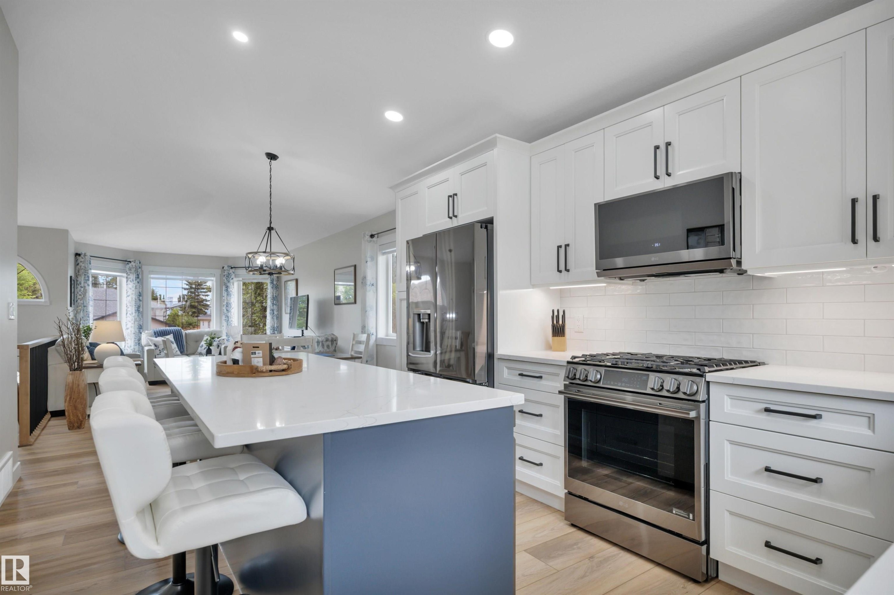 9 Westview Drive, Calmar, AB