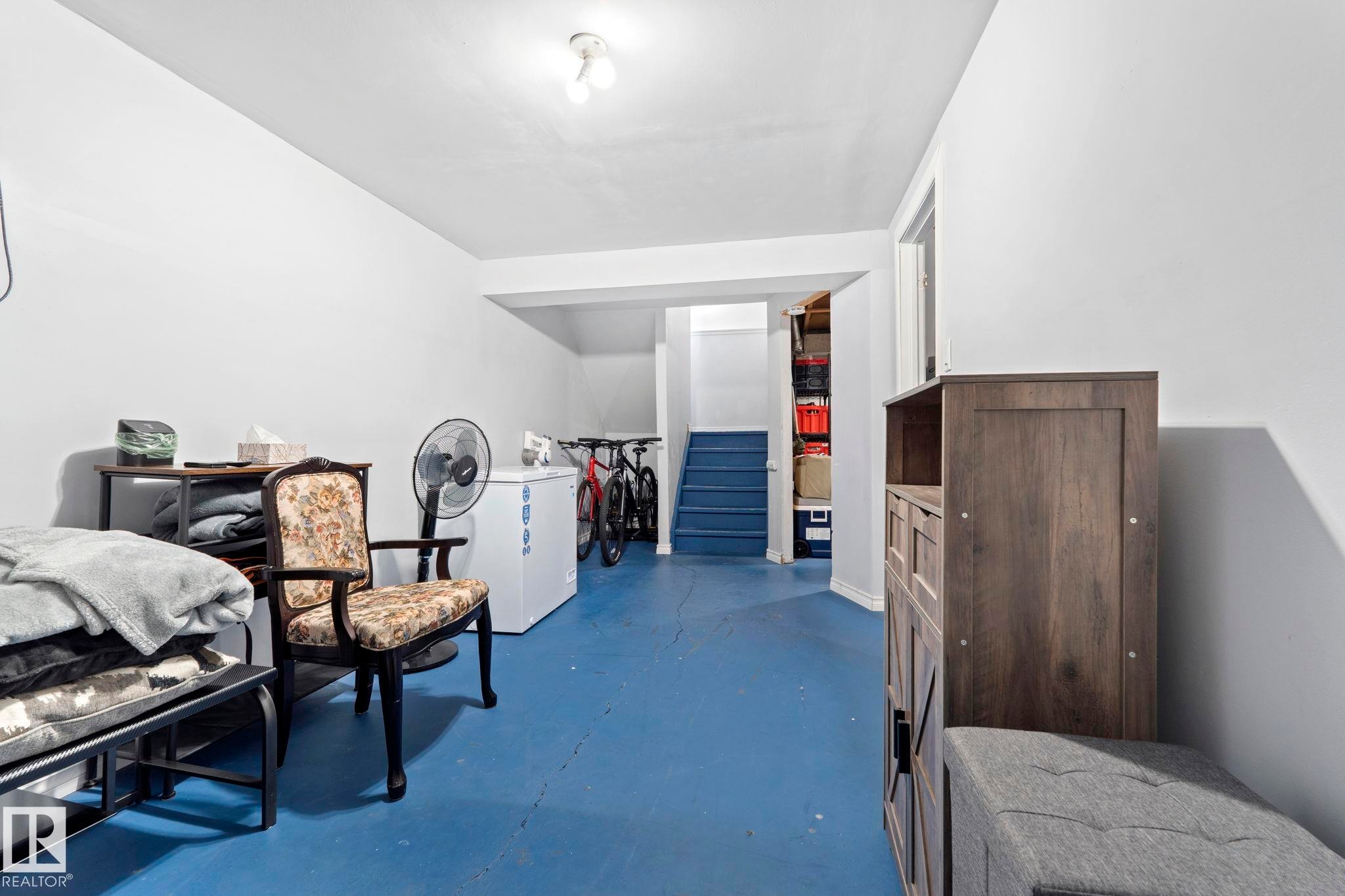 163 Cornell Crest, Edmonton, AB - Indoor