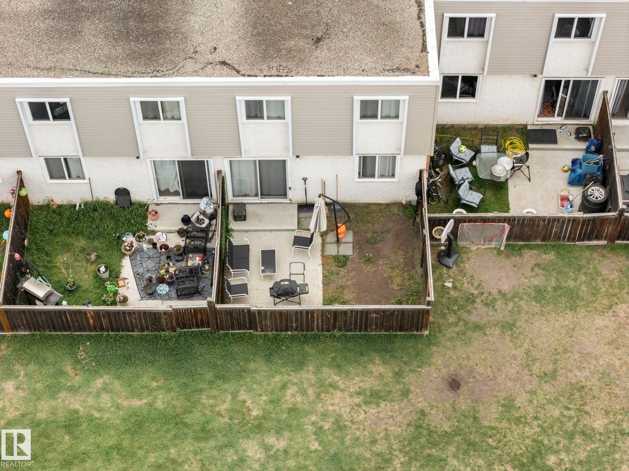 163 Cornell Crest, Edmonton, AB -