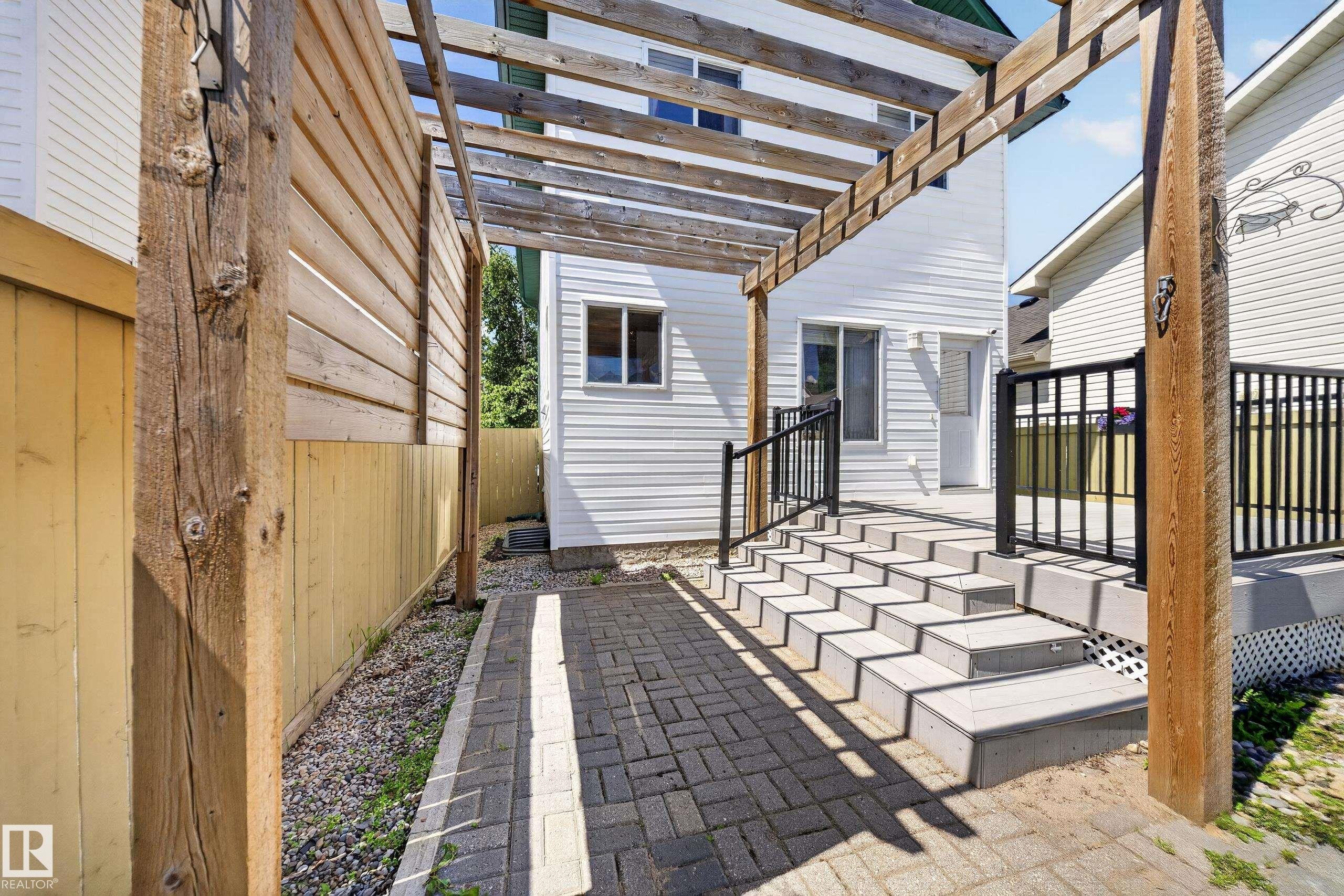 709 83 St Sw, Edmonton, AB - Outdoor With Exterior