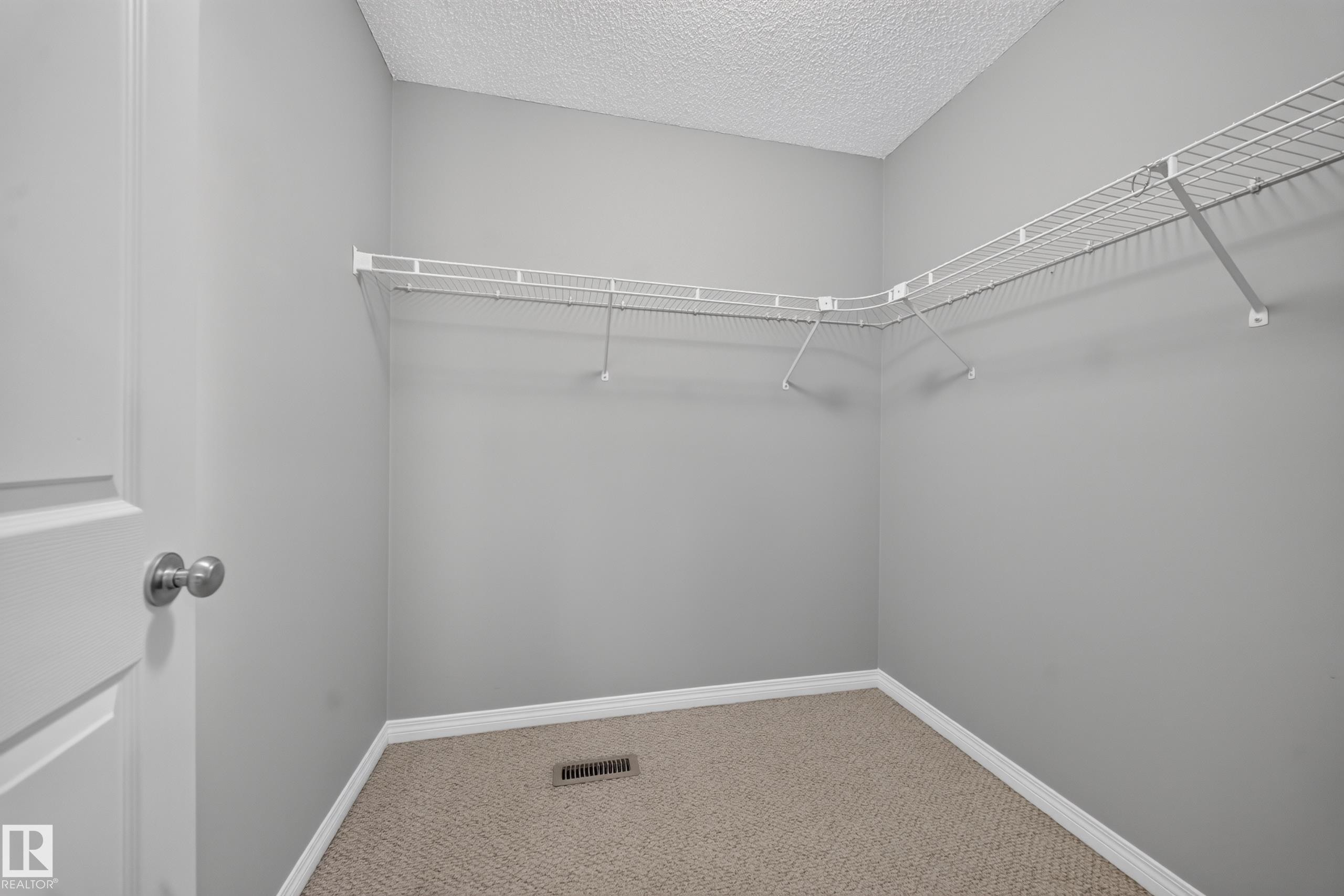 709 83 St Sw, Edmonton, AB - Indoor With Storage