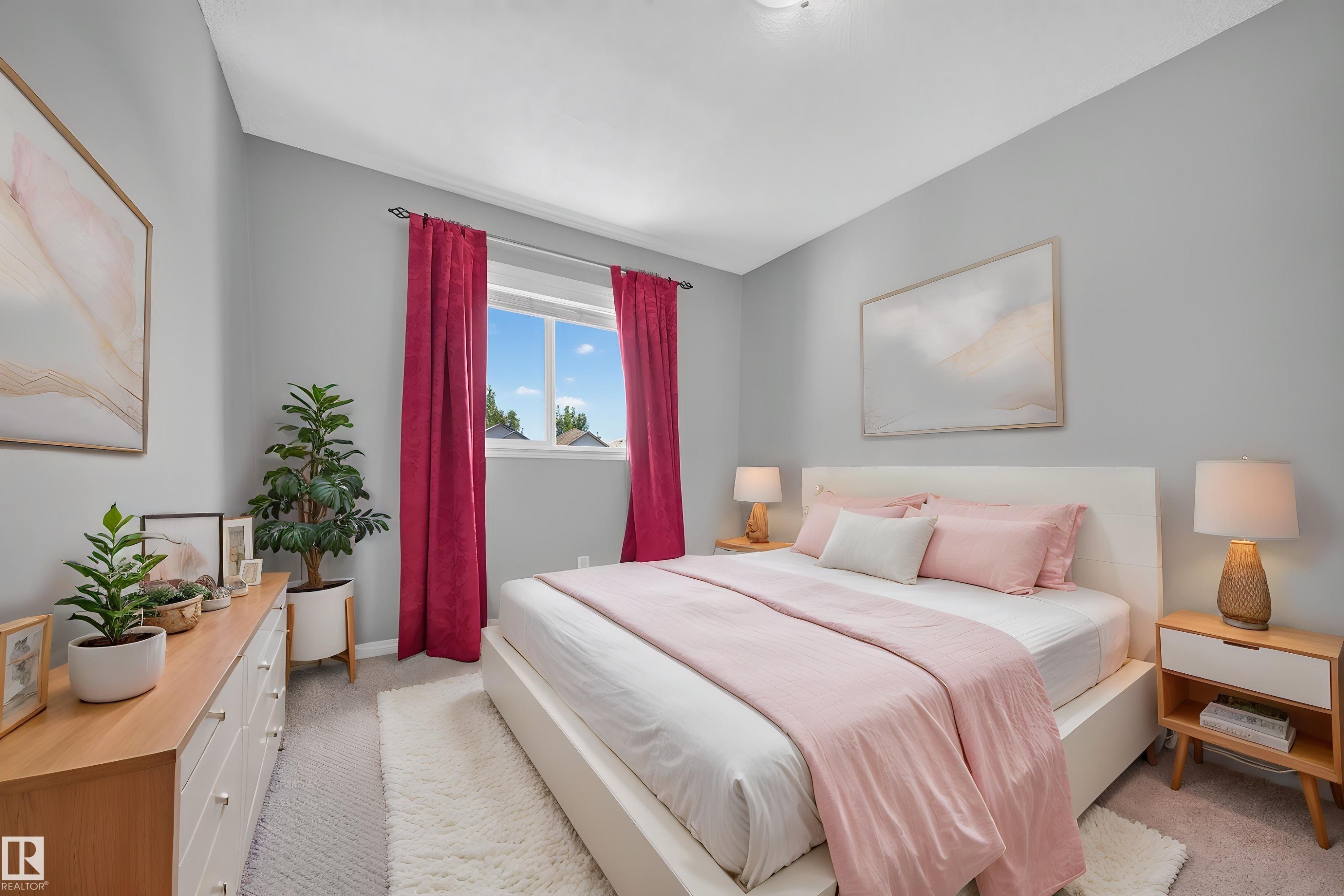 709 83 St Sw, Edmonton, AB - Indoor Photo Showing Bedroom