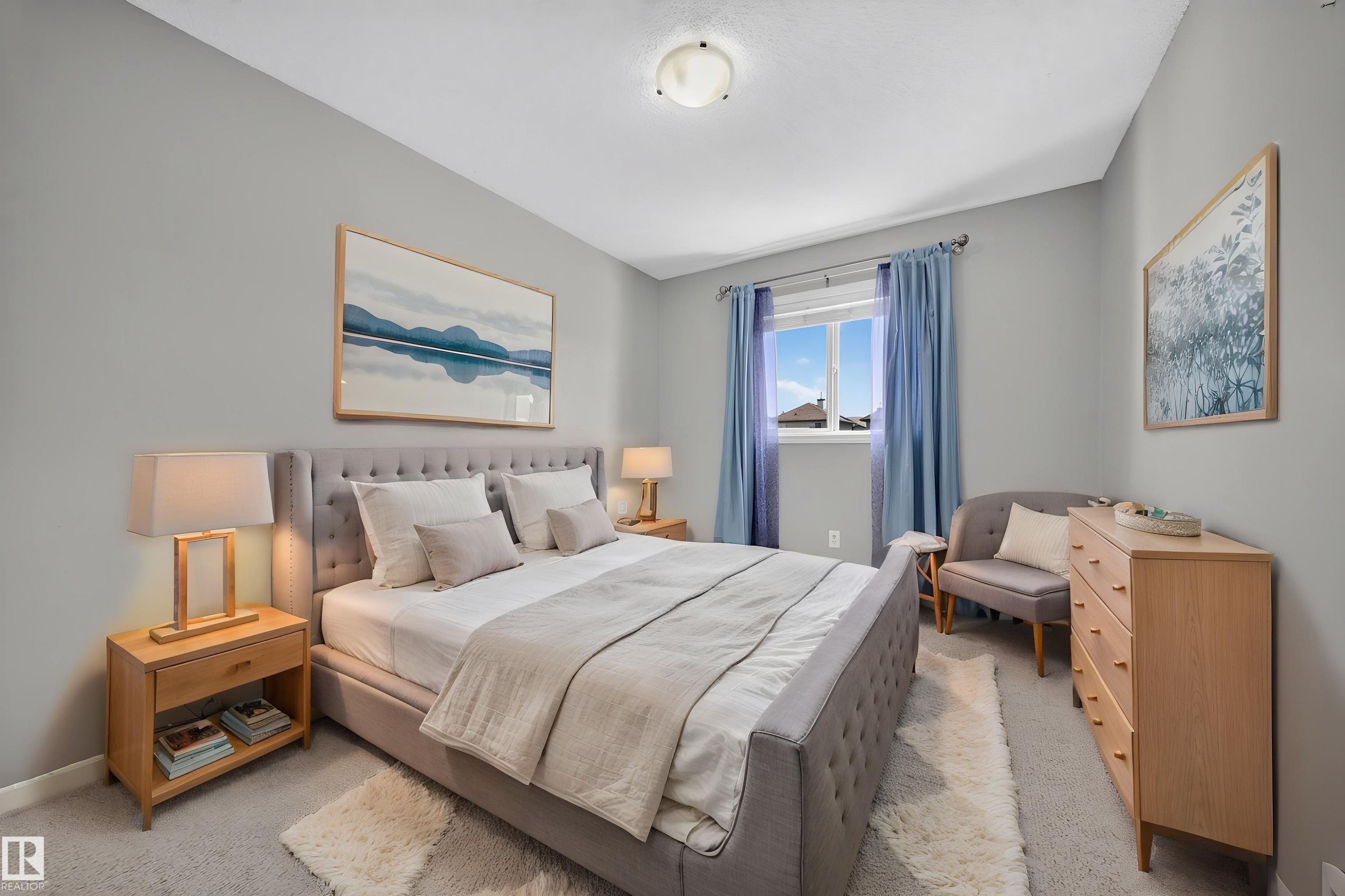 709 83 St Sw, Edmonton, AB - Indoor Photo Showing Bedroom