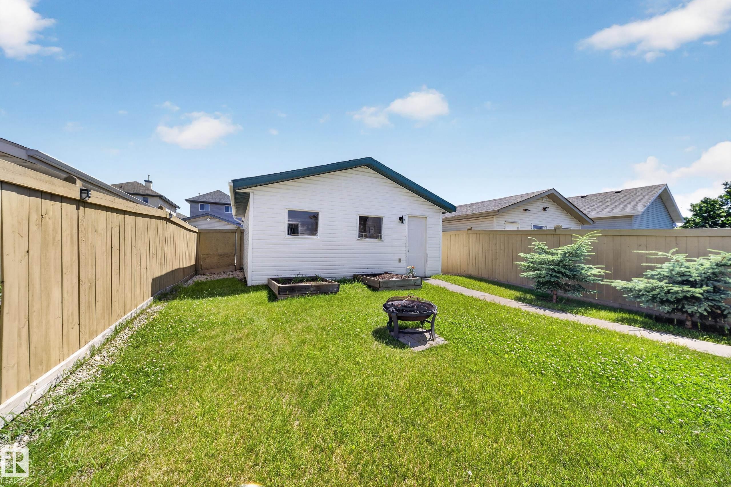 709 83 St Sw, Edmonton, AB - Outdoor With Exterior