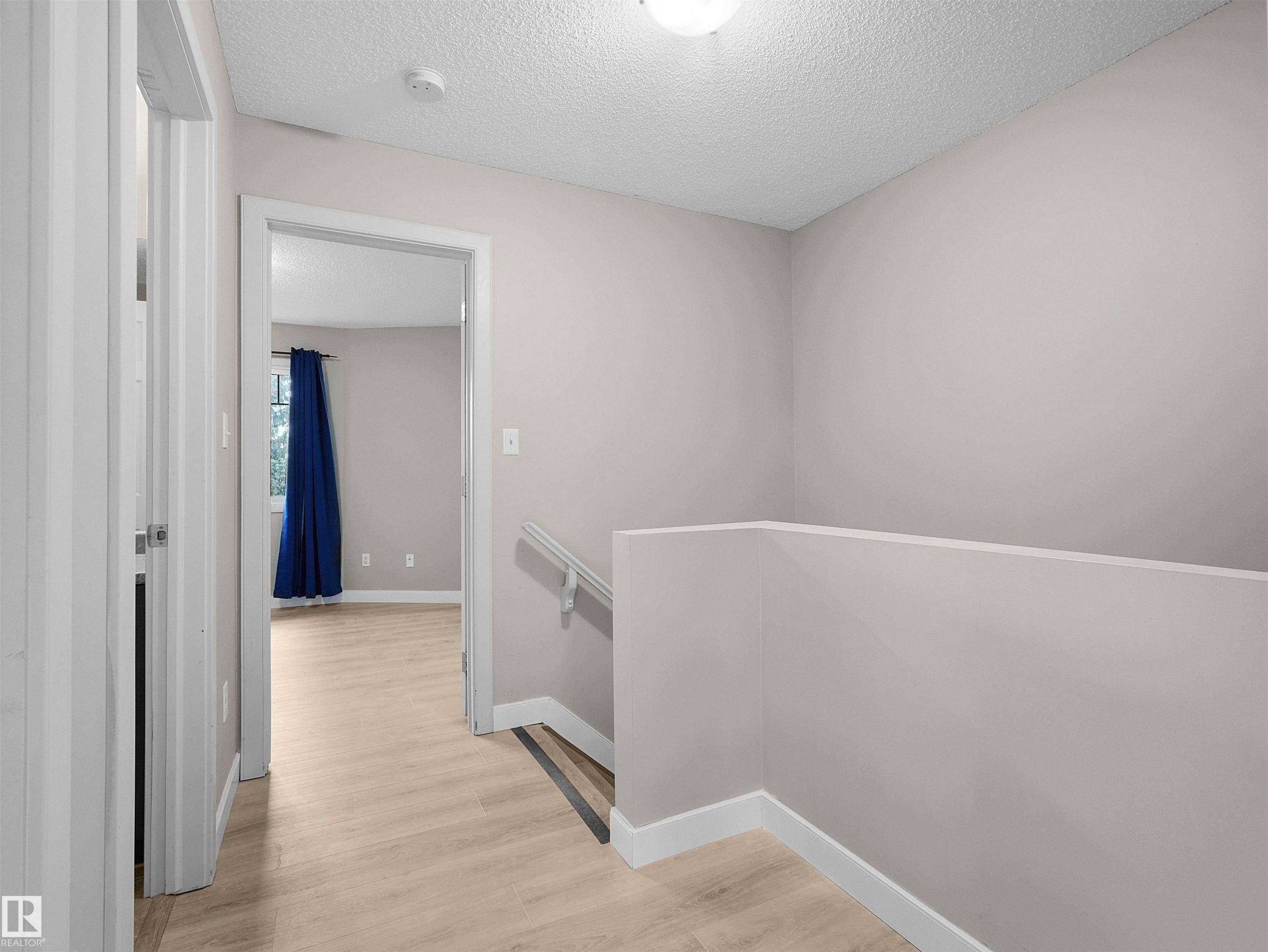 #17 6032 38 Av Nw, Edmonton, AB - Indoor Photo Showing Other Room