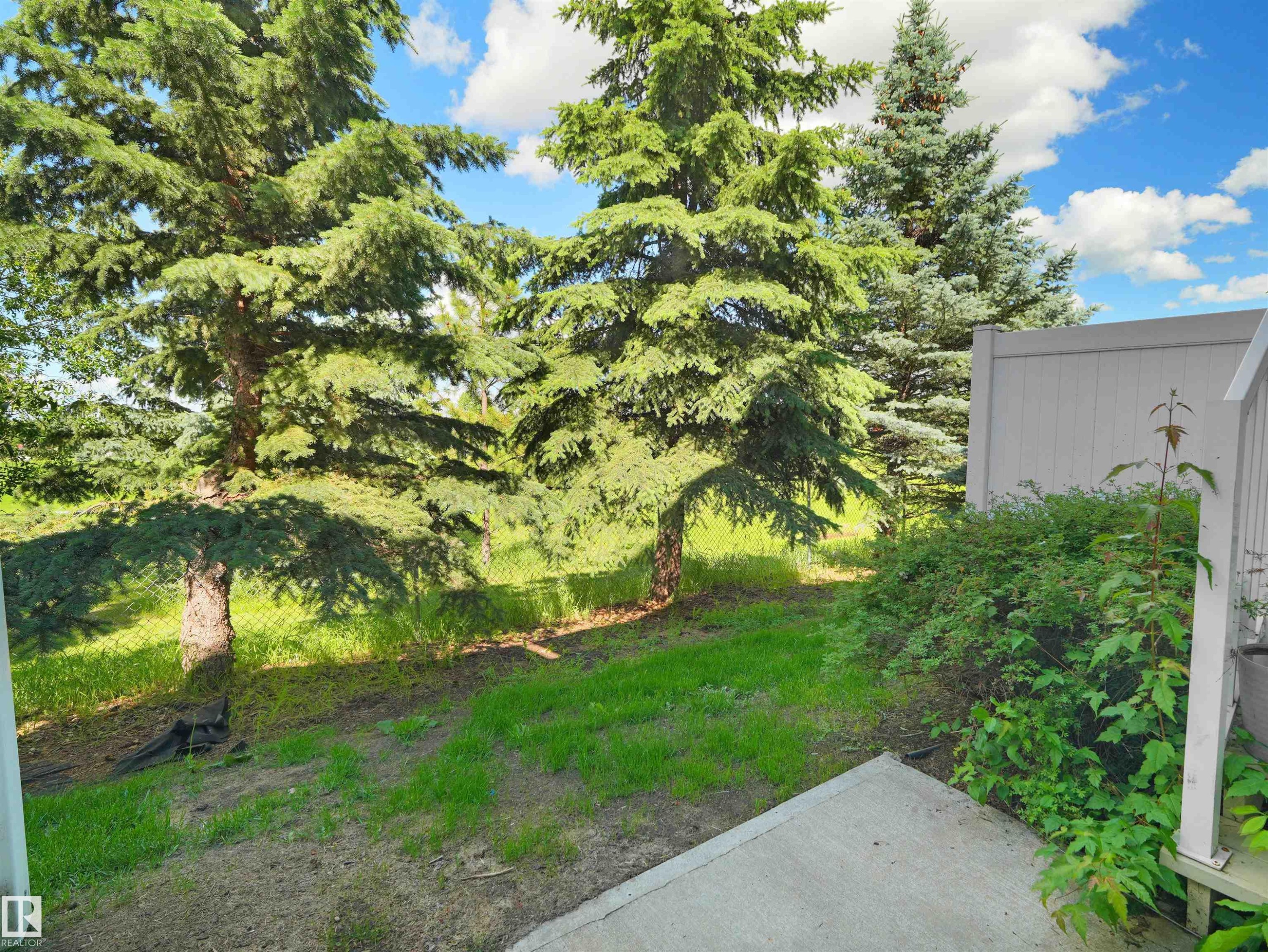 #17 6032 38 Av Nw, Edmonton, AB - Outdoor
