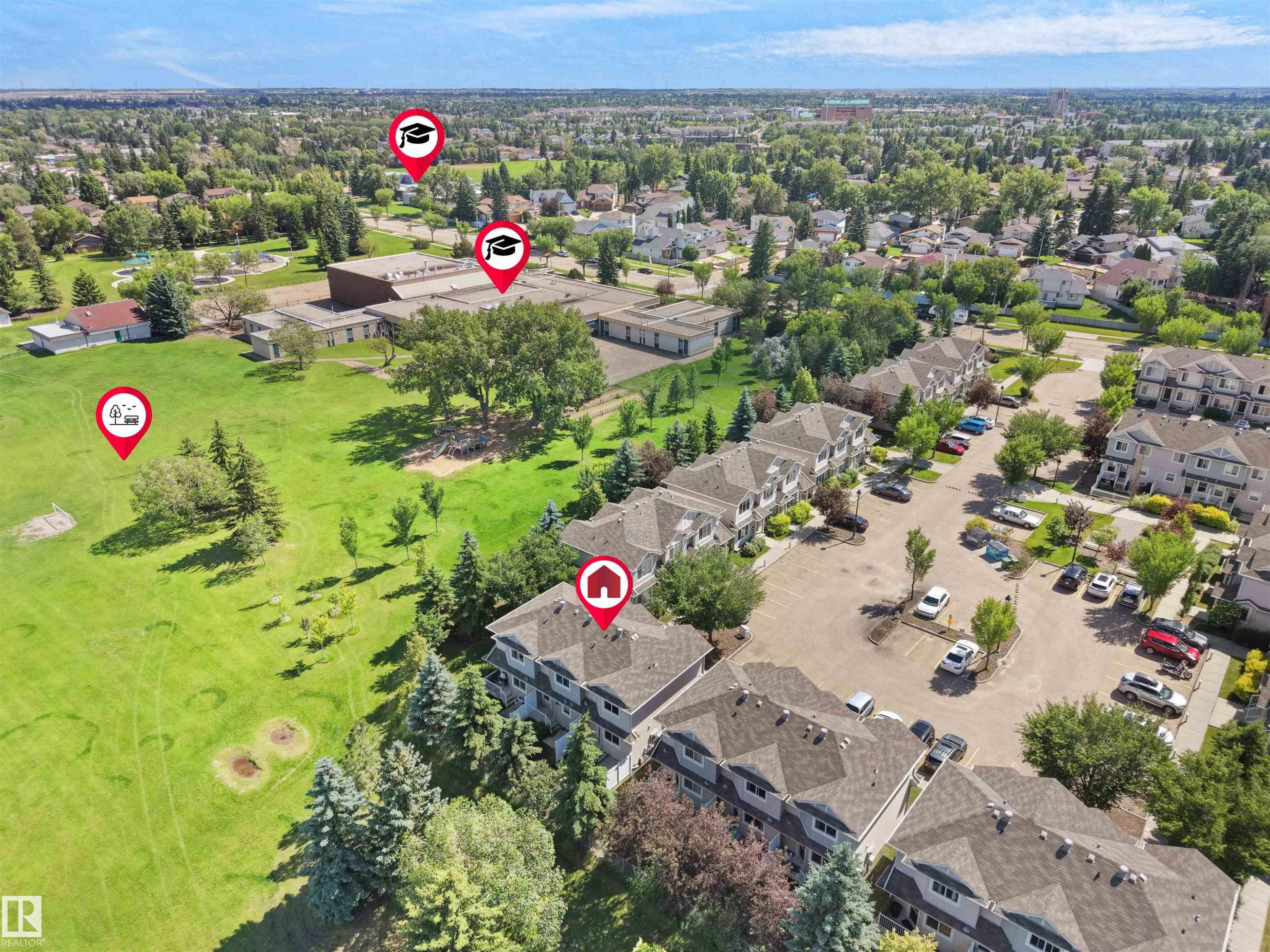 #17 6032 38 Av Nw, Edmonton, AB - Outdoor With View