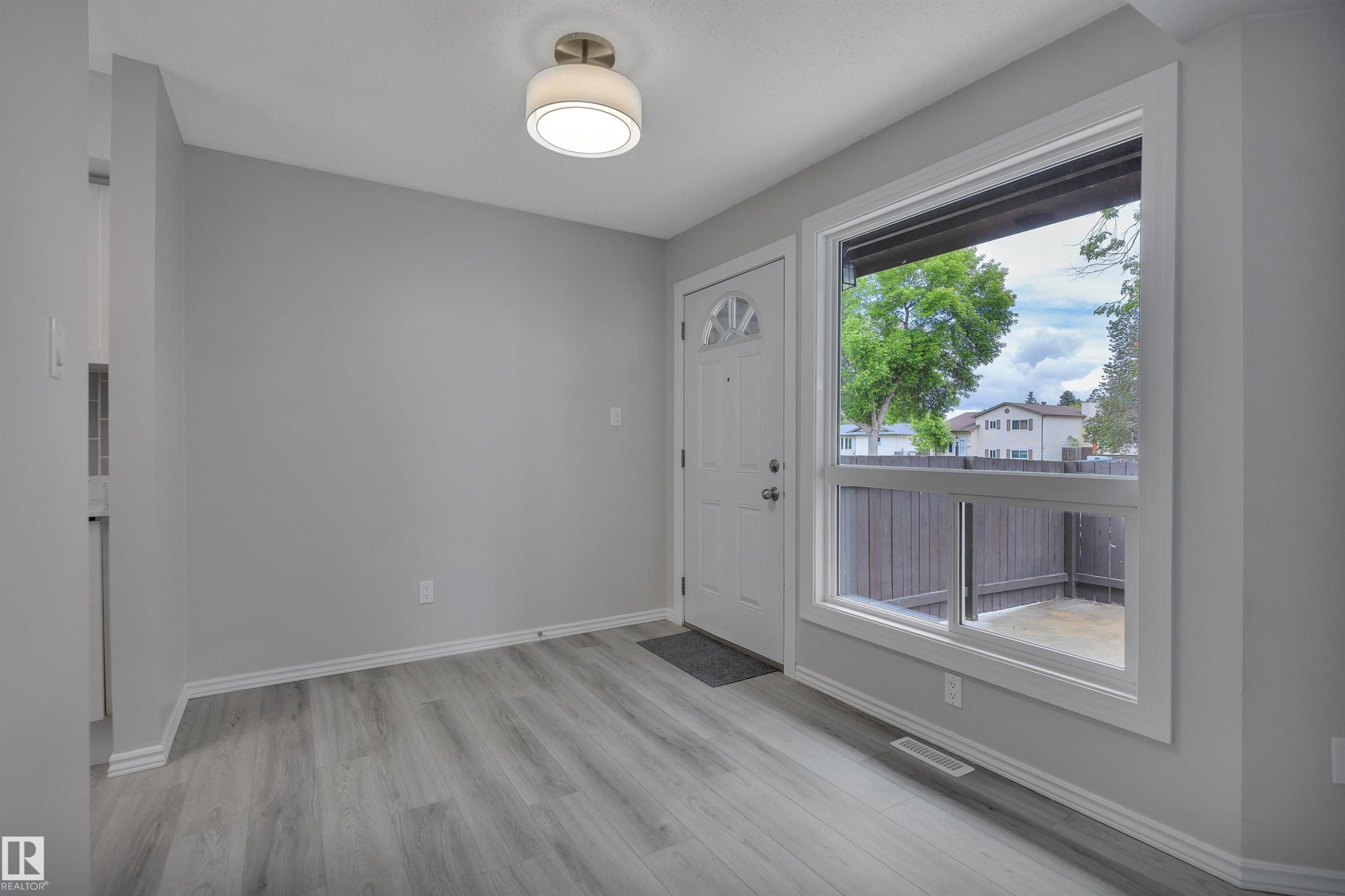 1 1820 56 Street, Edmonton, AB