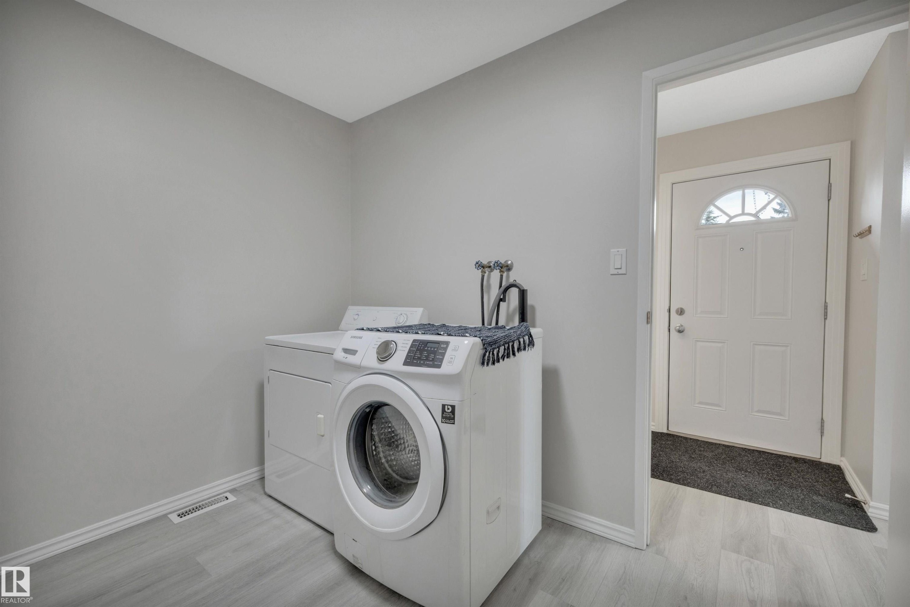 1 1820 56 Street, Edmonton, AB