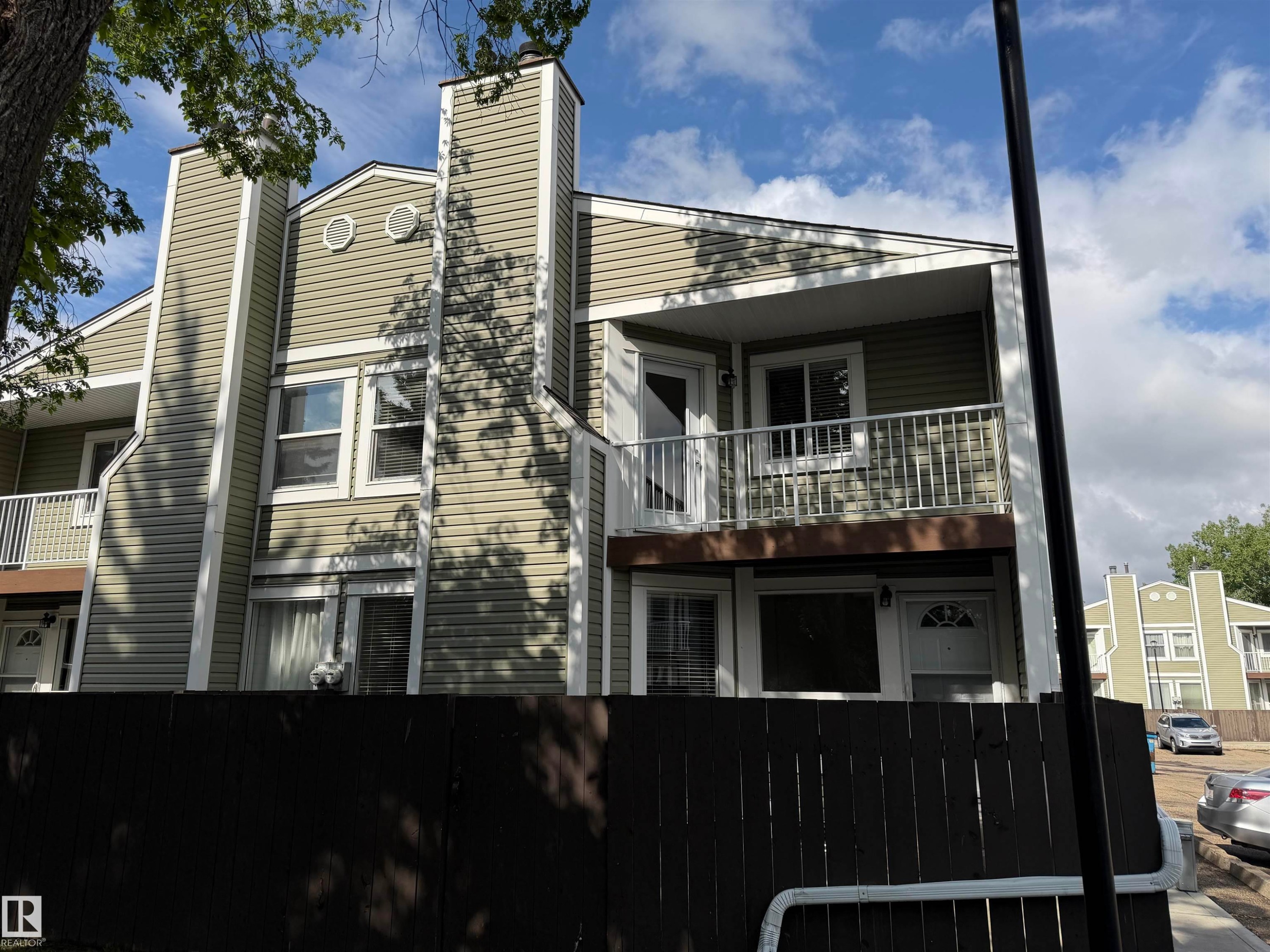 1 1820 56 Street, Edmonton, AB