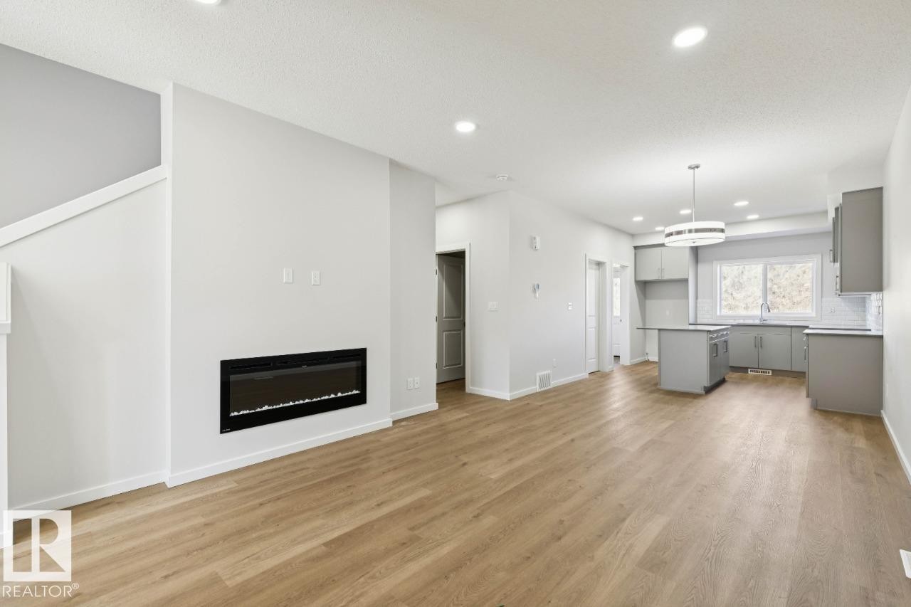 319 Edgemont Drive, Edmonton, AB