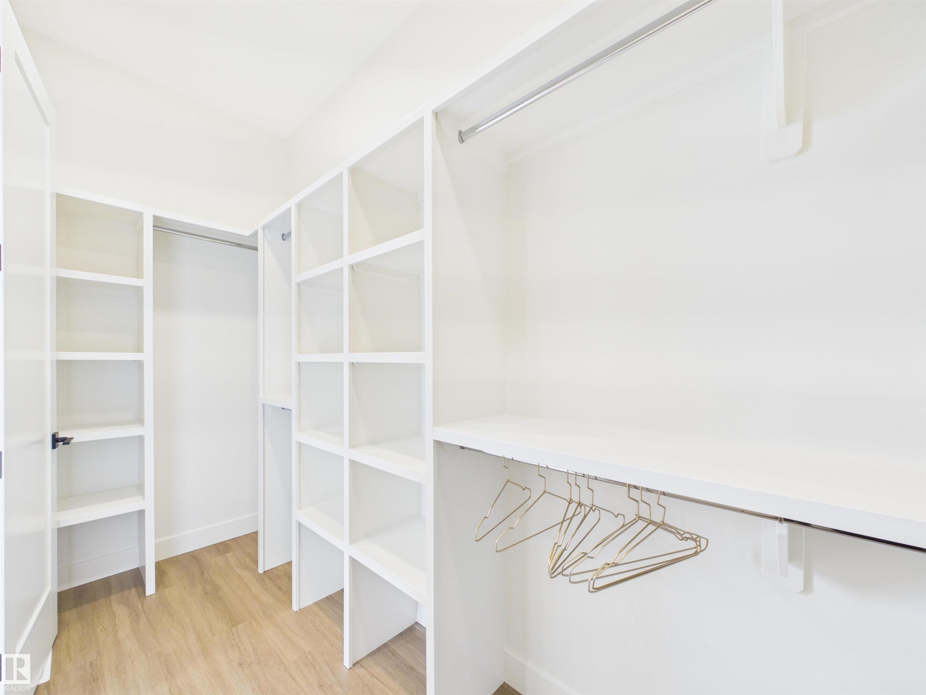 593 Genesis Wynd, Stony Plain, AB - Indoor With Storage