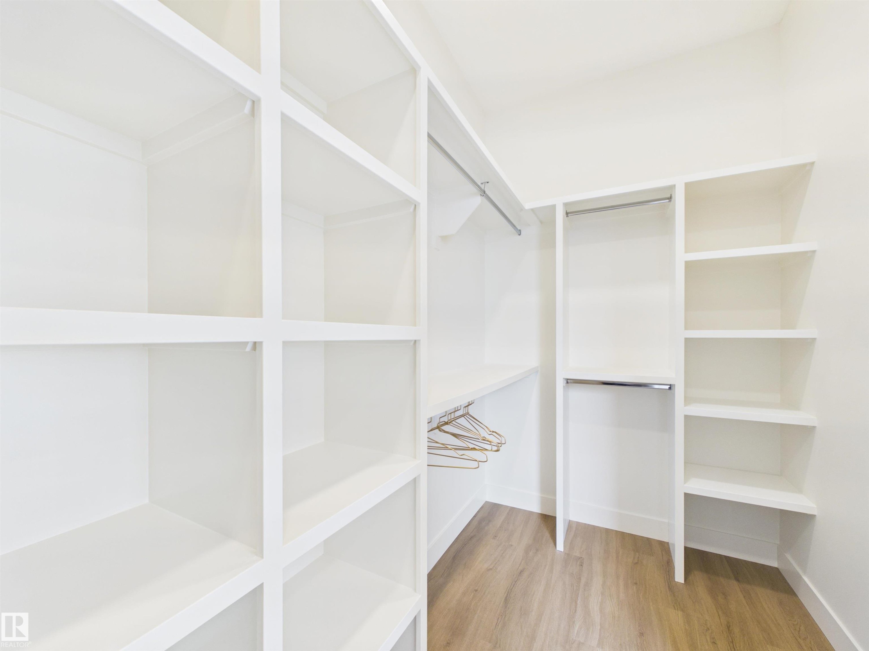 593 Genesis Wynd, Stony Plain, AB - Indoor With Storage