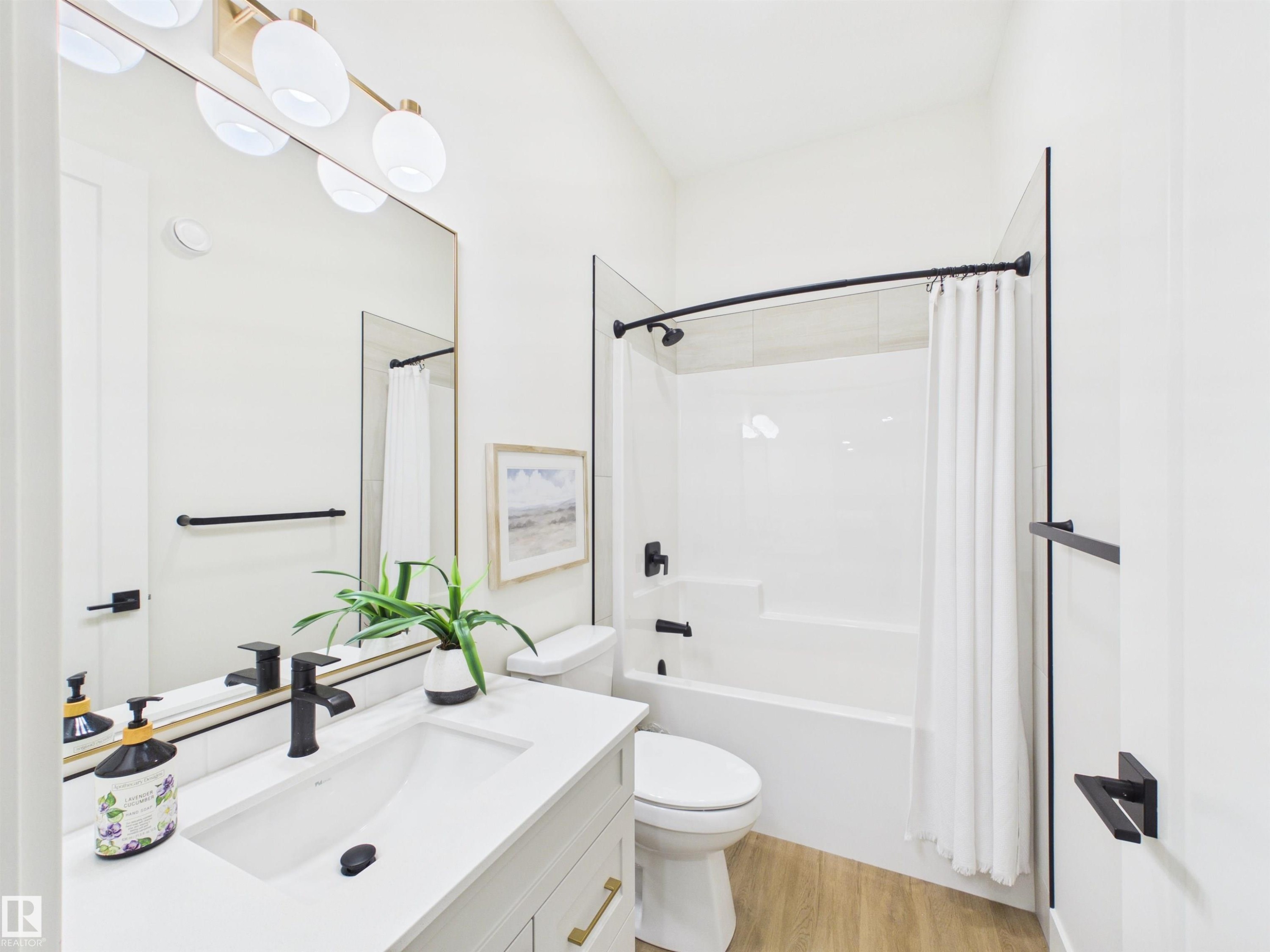 593 Genesis Wynd, Stony Plain, AB - Indoor Photo Showing Bathroom