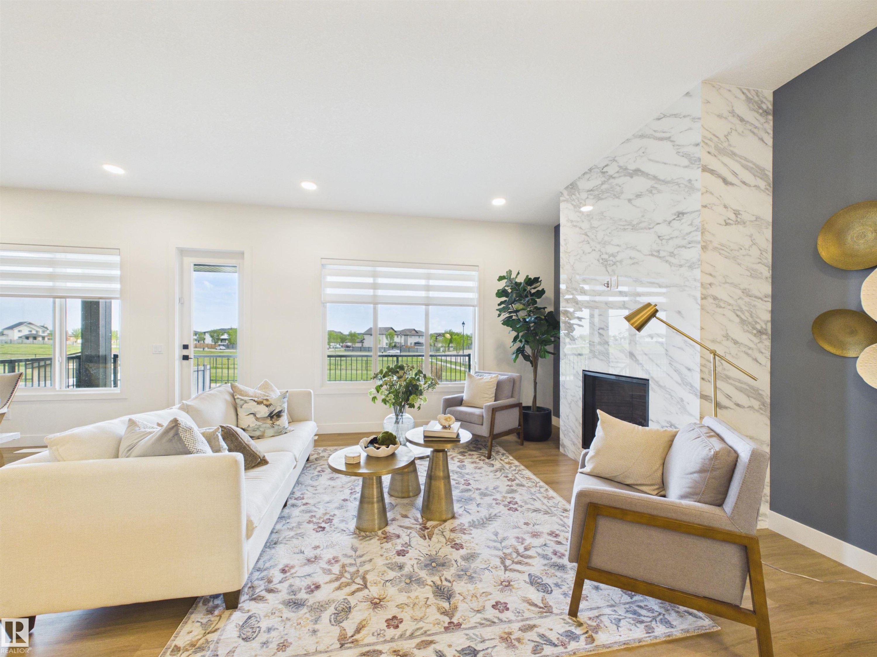593 Genesis Wynd, Stony Plain, AB - Indoor Photo Showing Living Room