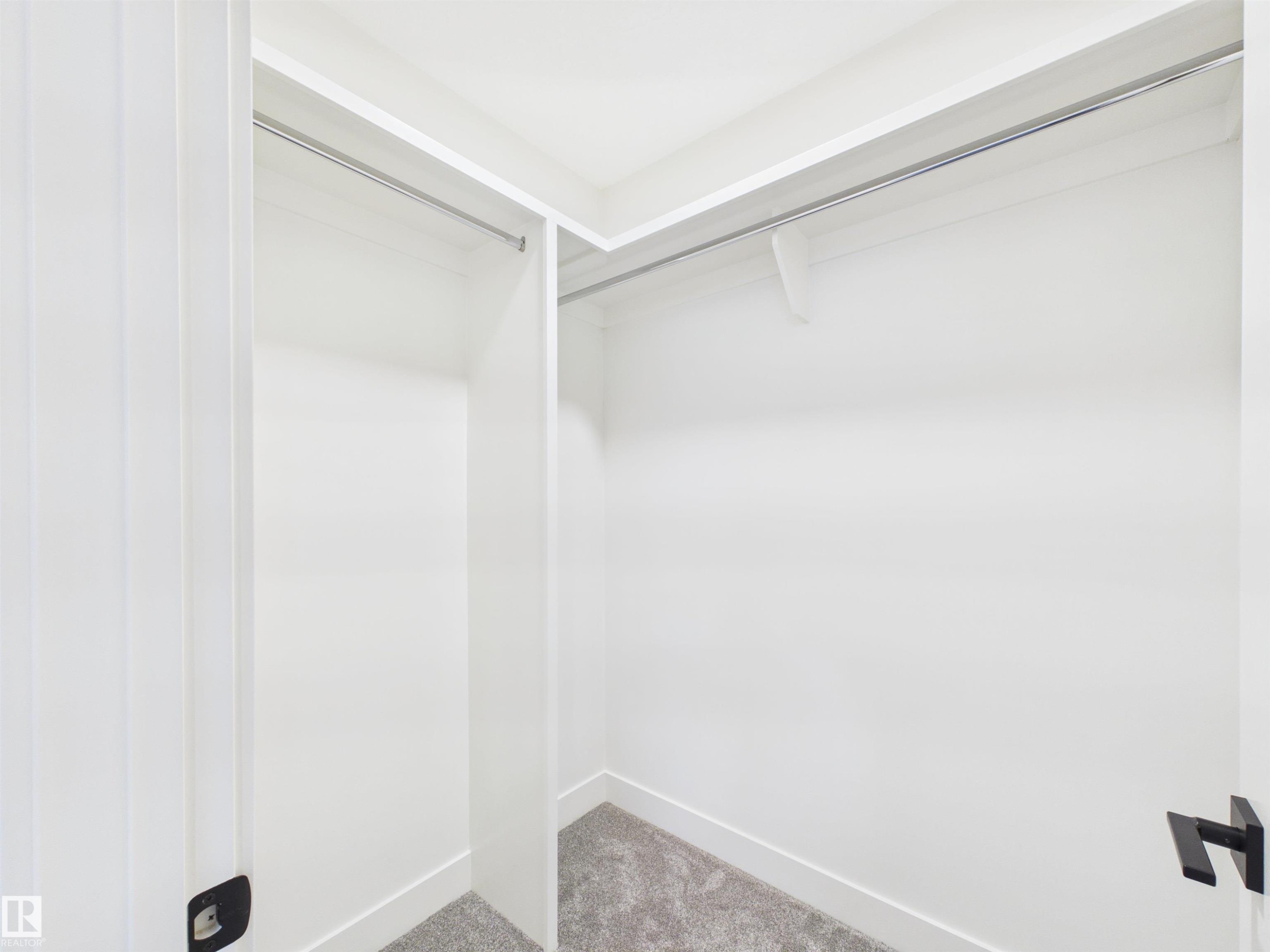 593 Genesis Wynd, Stony Plain, AB - Indoor Photo Showing Other Room