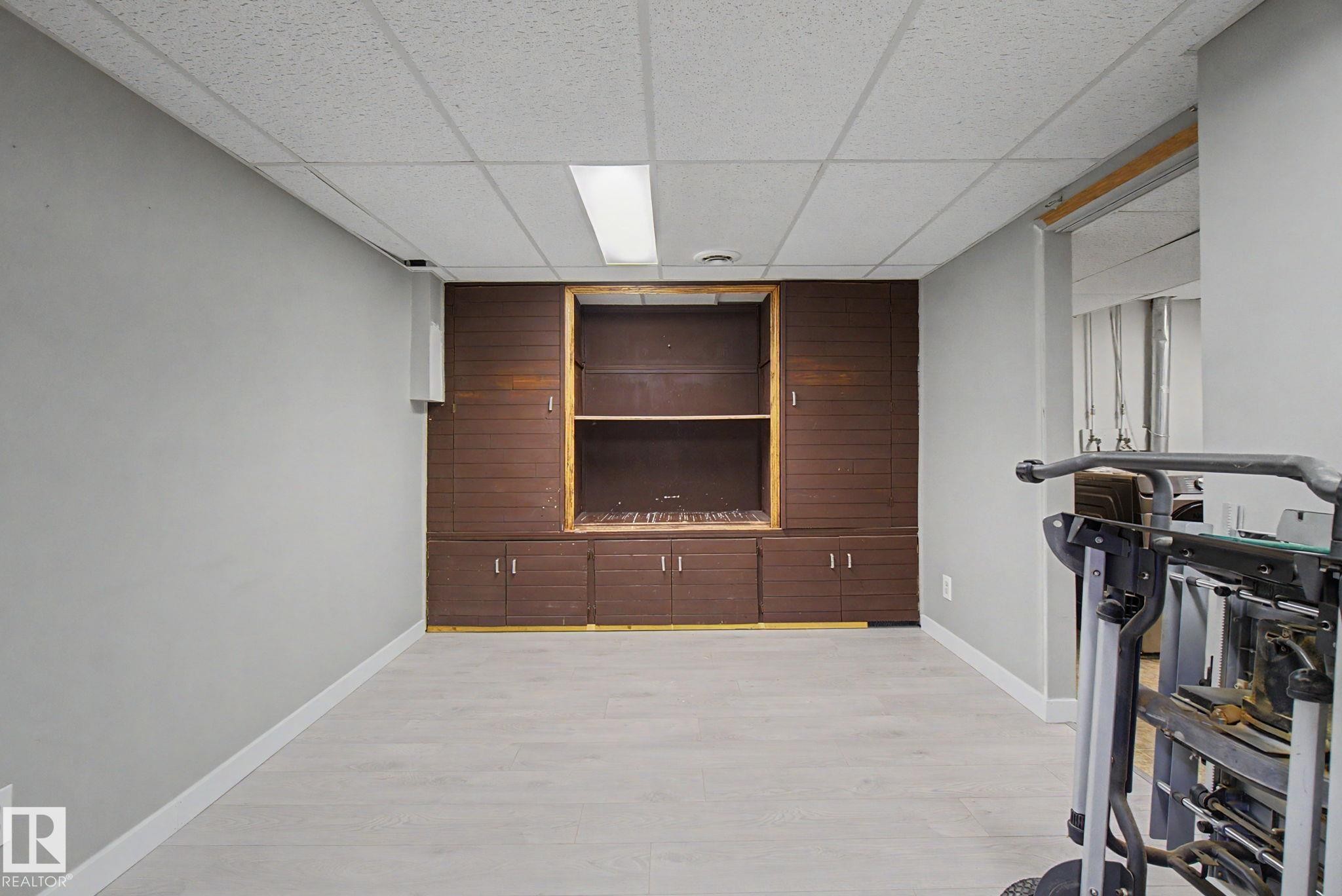 4315 46 Street, Stony Plain, AB - Indoor