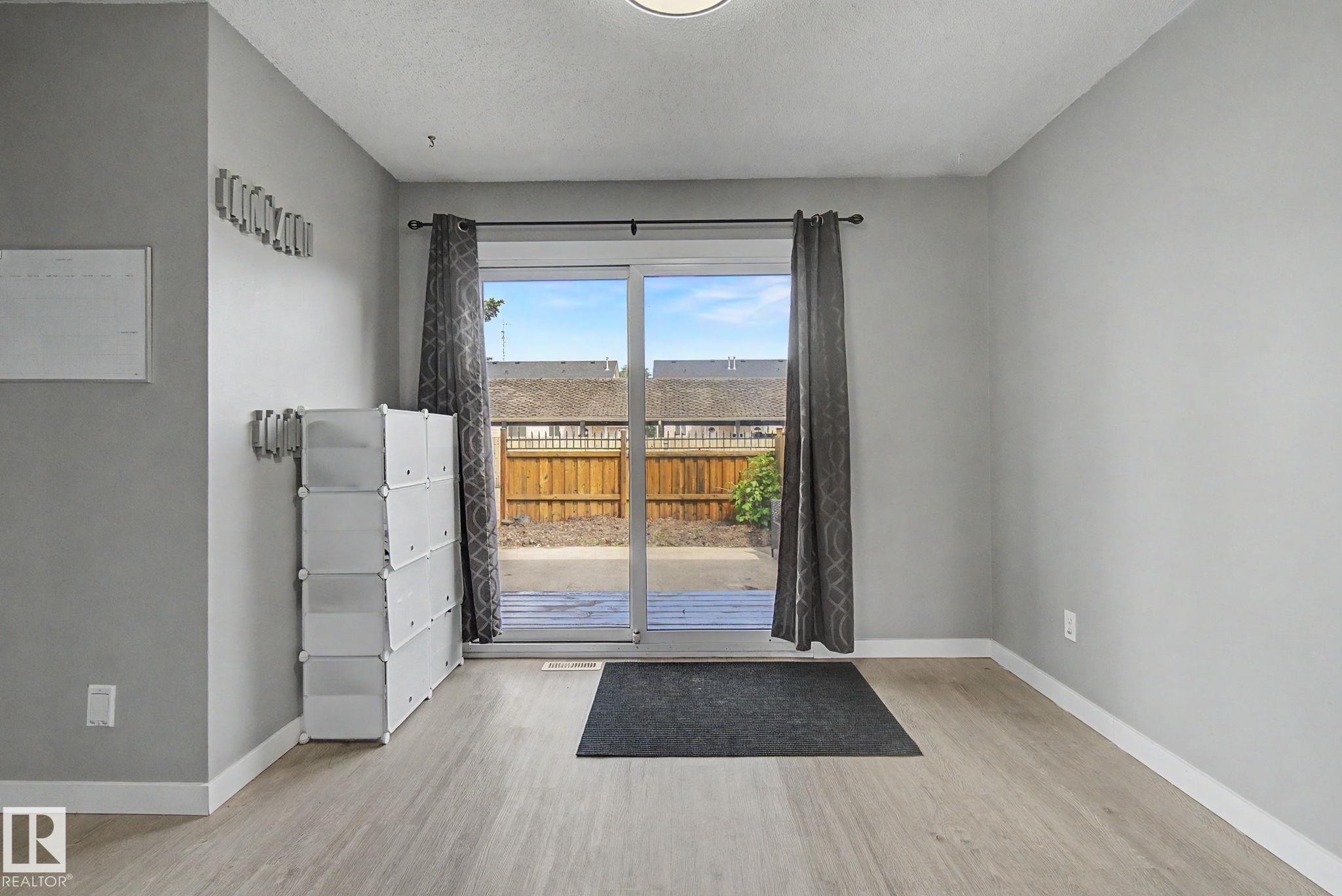 4315 46 Street, Stony Plain, AB - Indoor Photo Showing Other Room