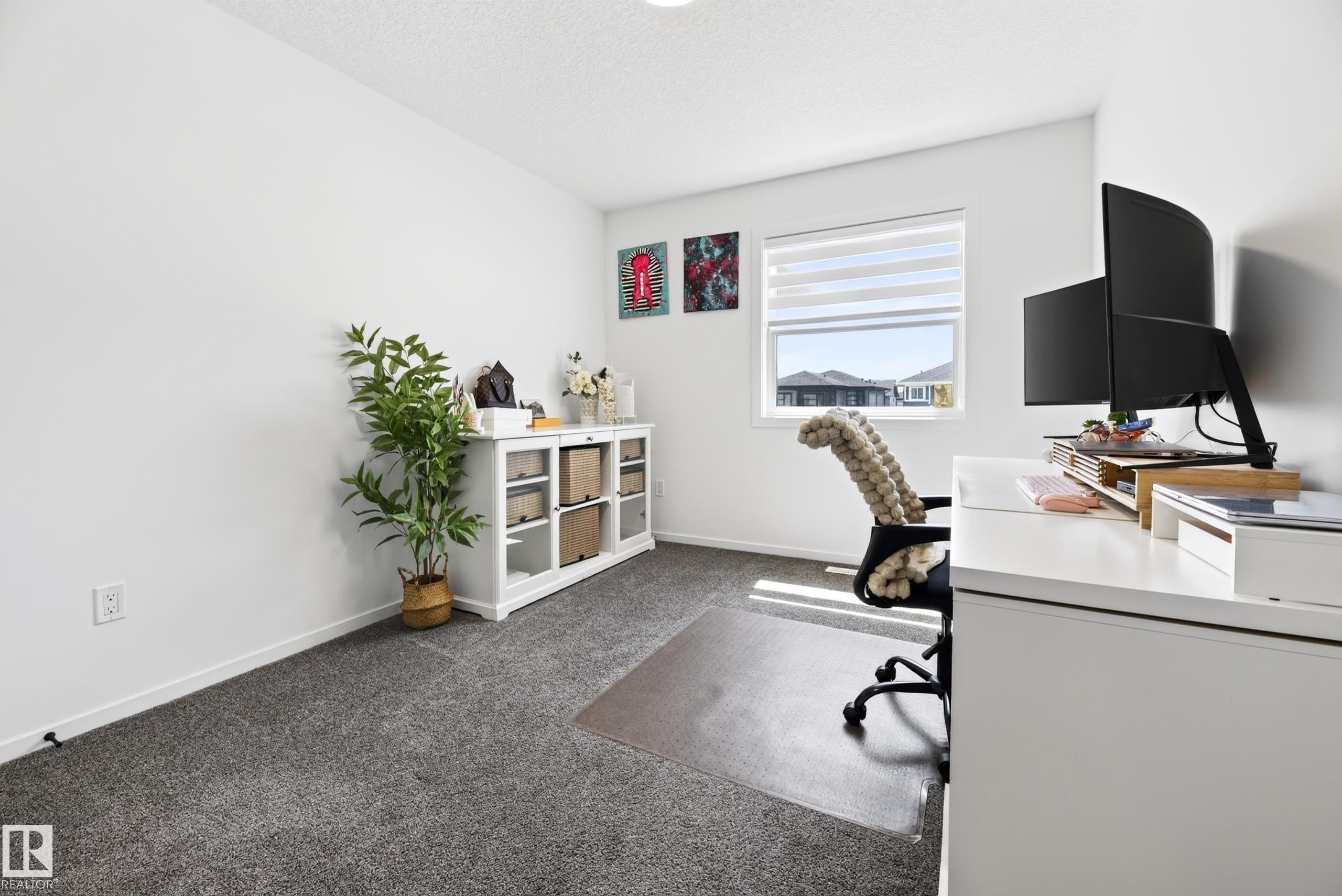 8038 174A Avenue, Edmonton, AB