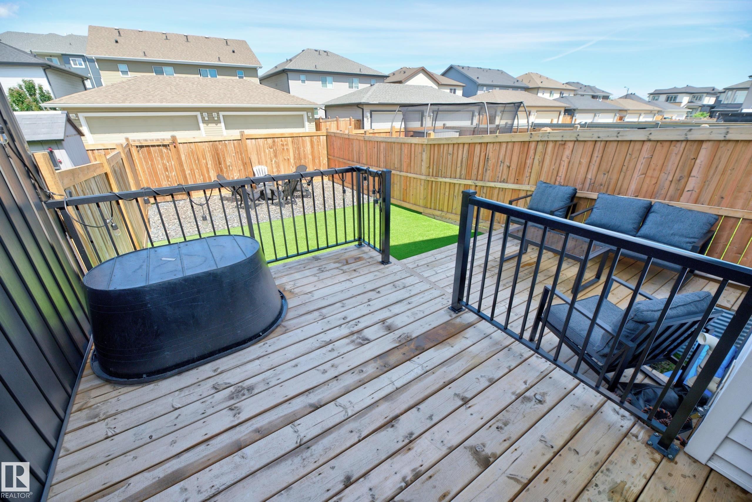 8038 174A Avenue, Edmonton, AB
