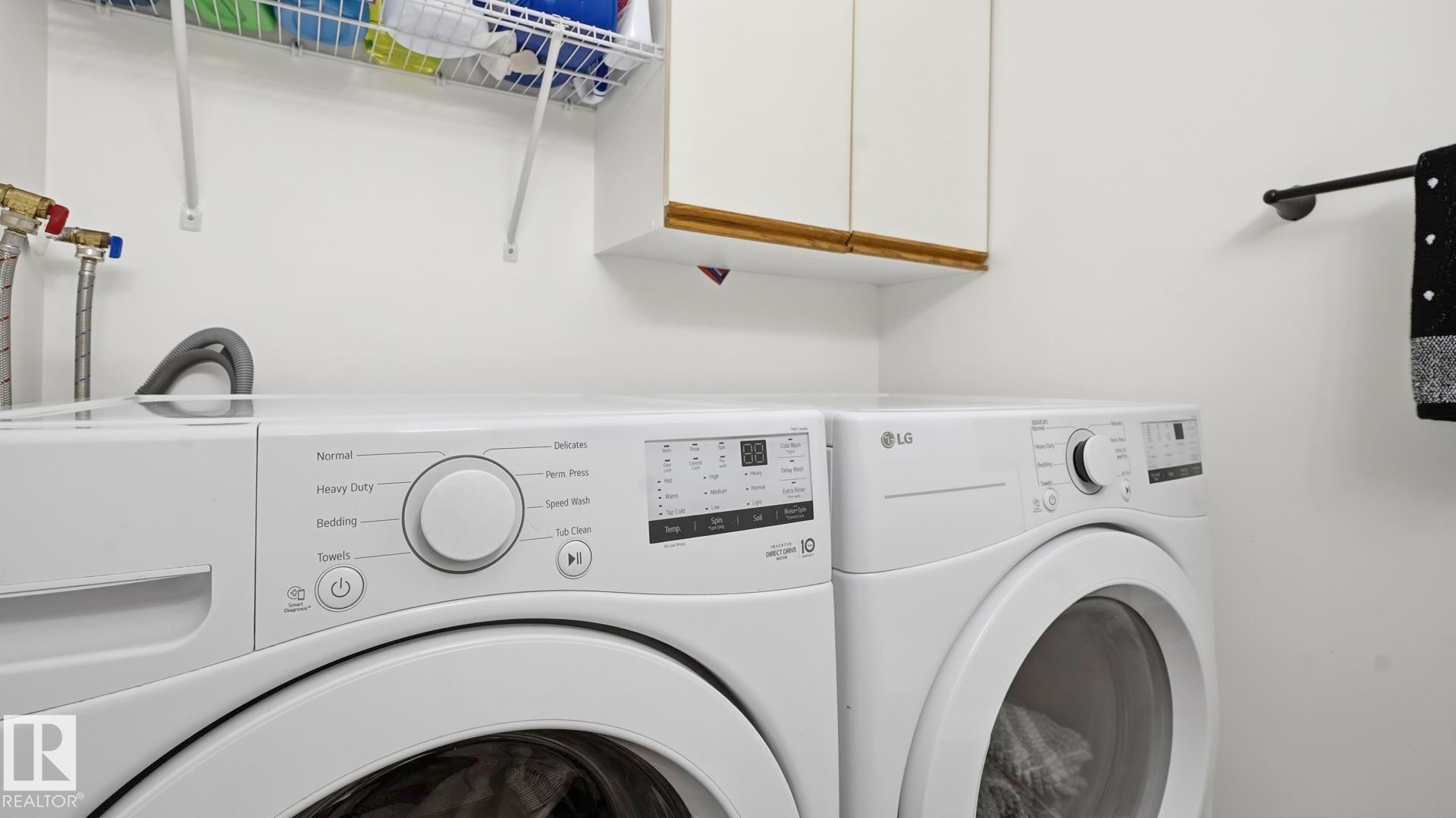 #17 9505 176 St Nw, Edmonton, AB - Indoor Photo Showing Laundry Room