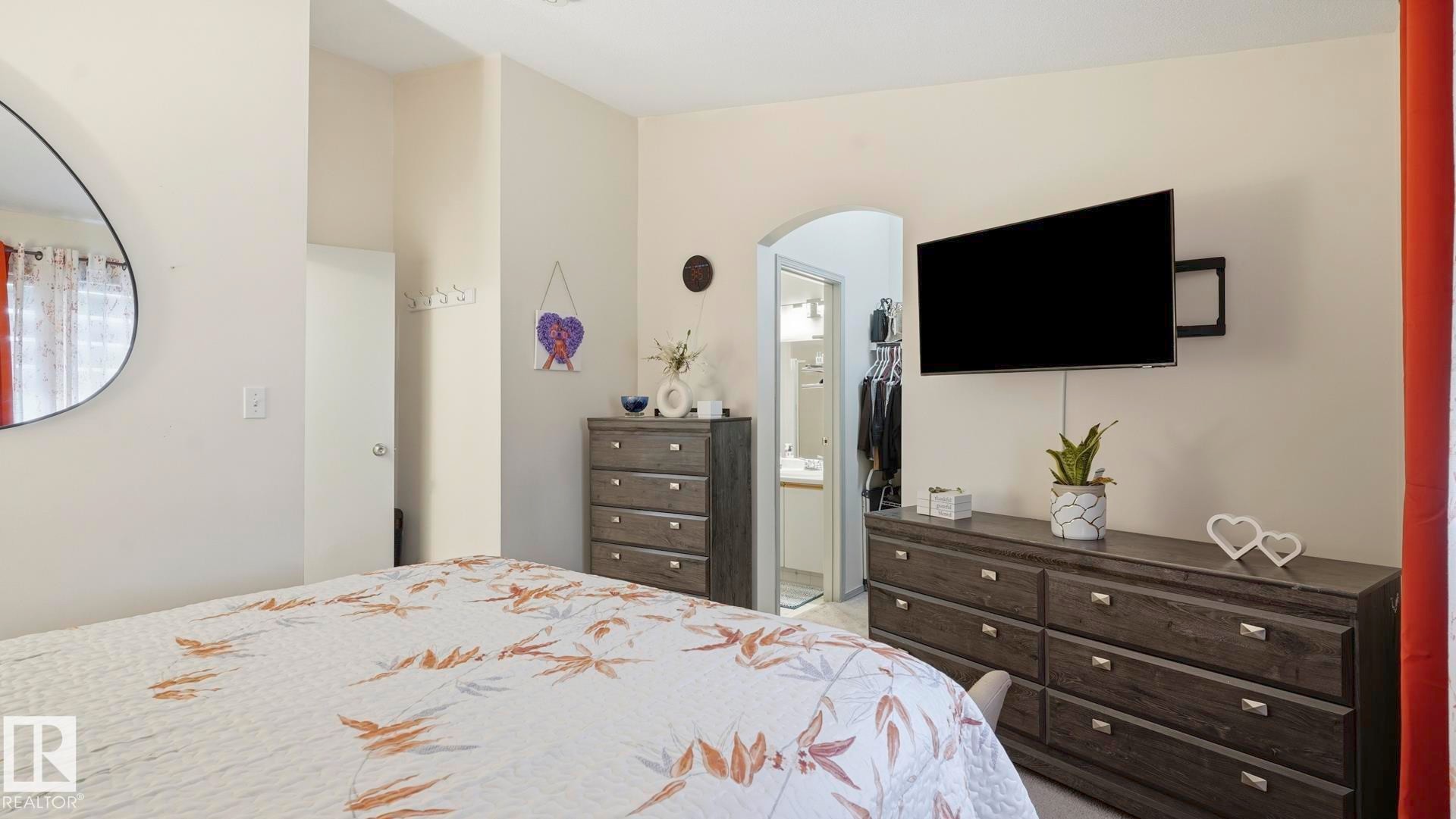 #17 9505 176 St Nw, Edmonton, AB - Indoor Photo Showing Bedroom