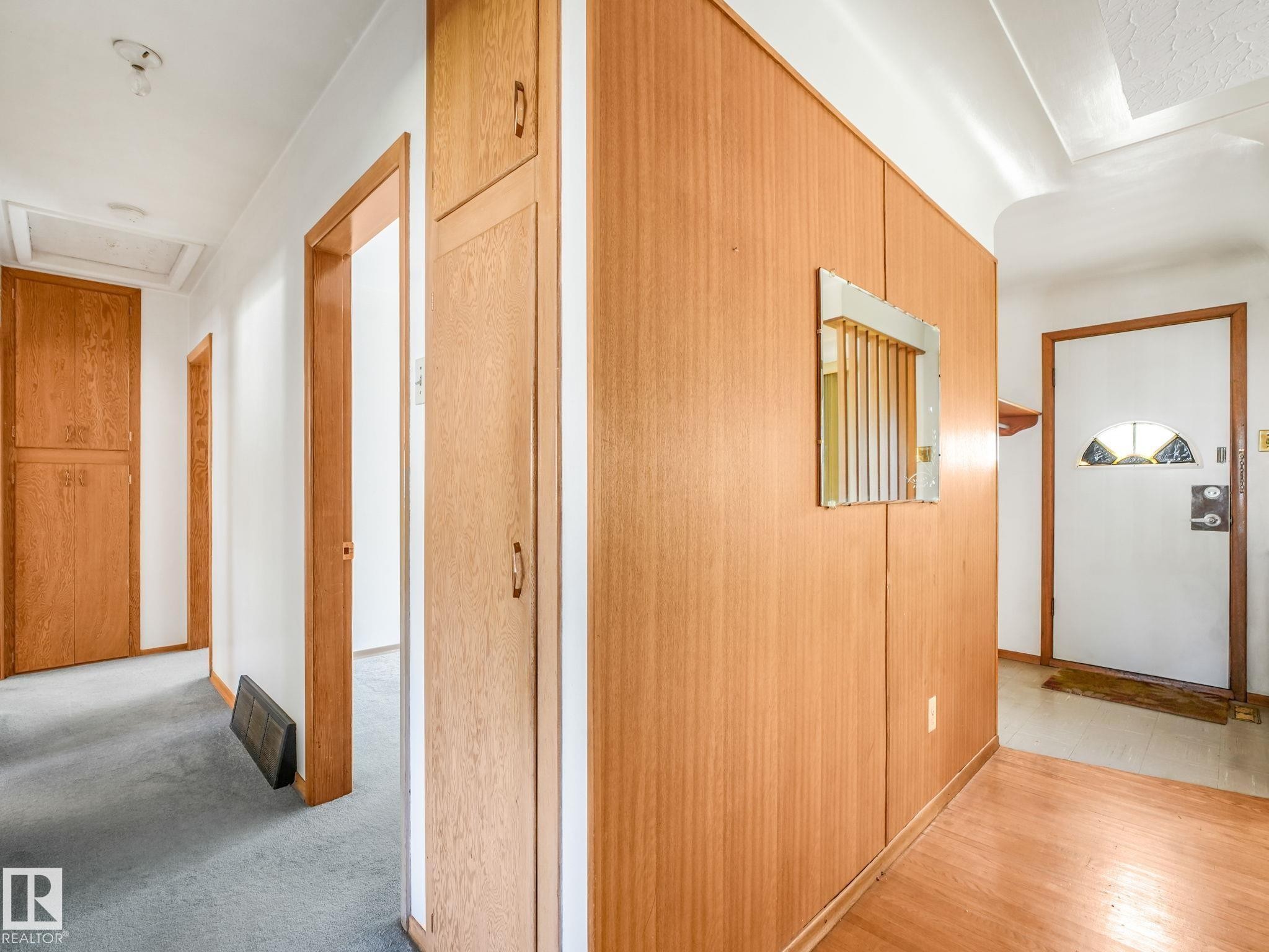 12418 125 Street Nw, Edmonton, AB - Indoor Photo Showing Other Room